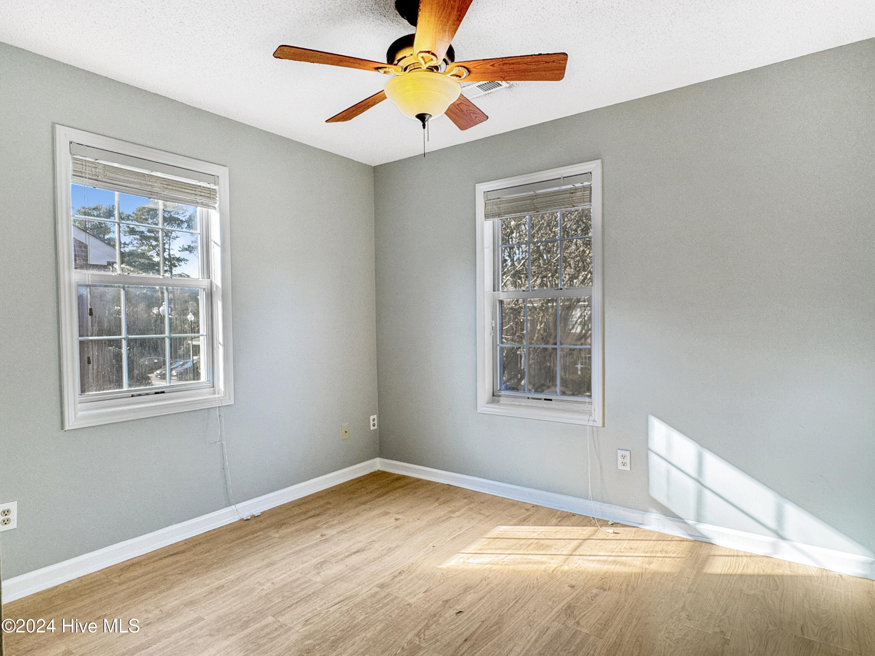 5036 Lamppost Circle Property Photo 18