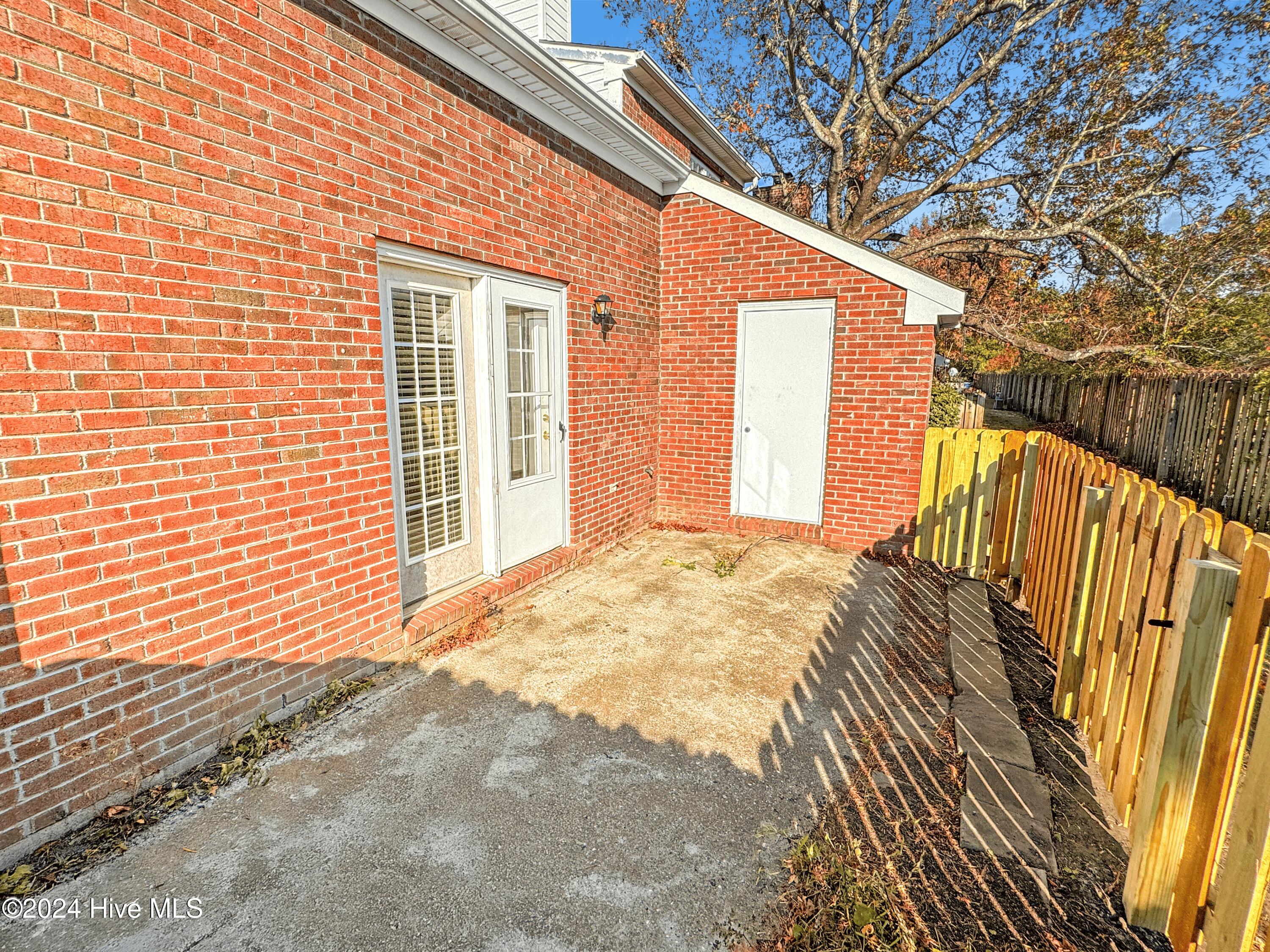 5036 Lamppost Circle Property Photo 23