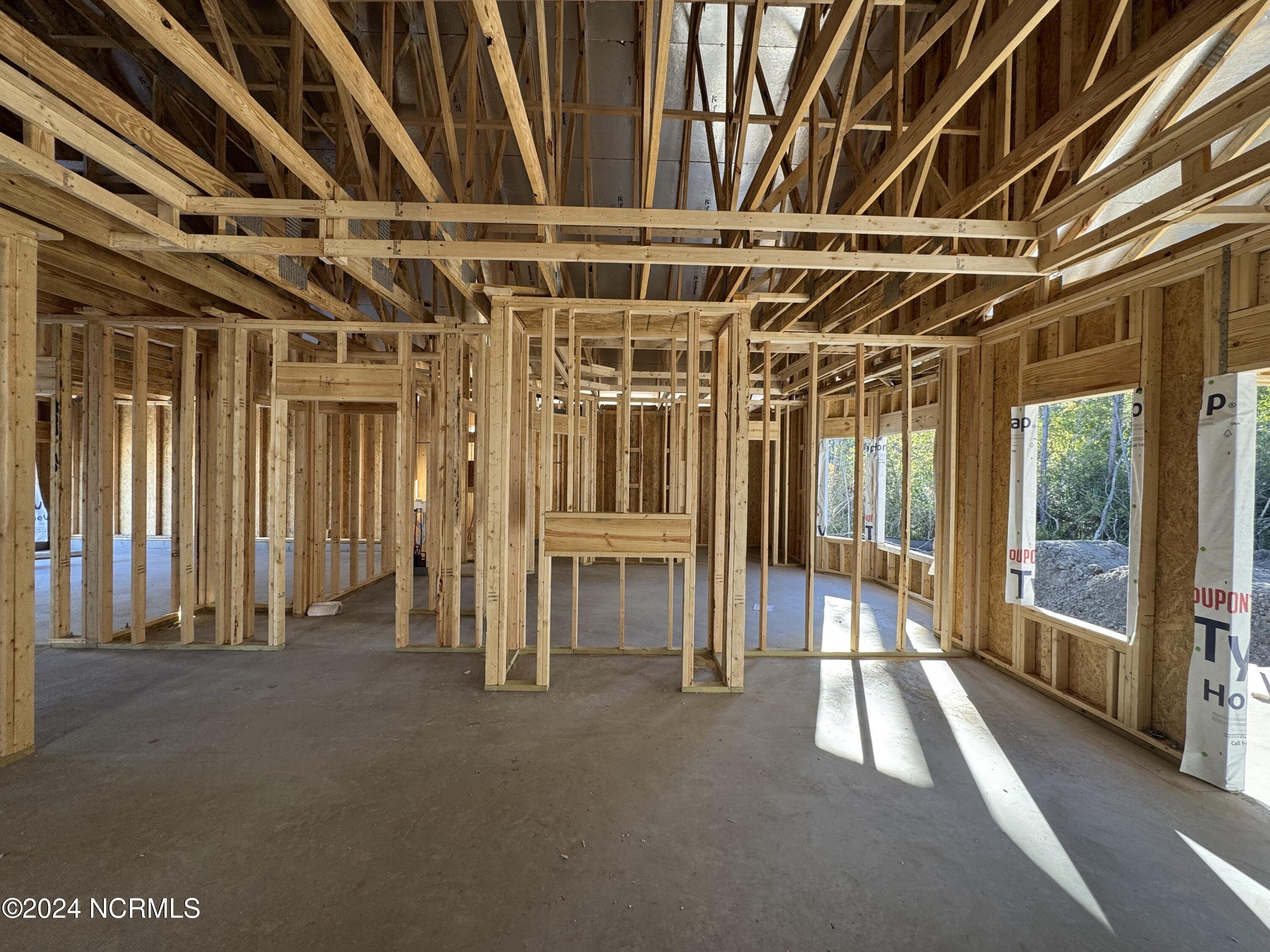 152 Coburn Court Property Photo 6