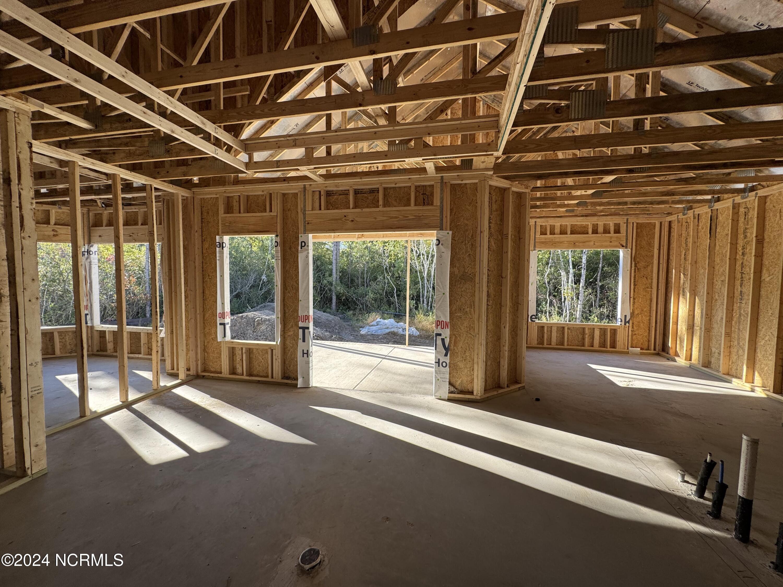 152 Coburn Court Property Photo 7