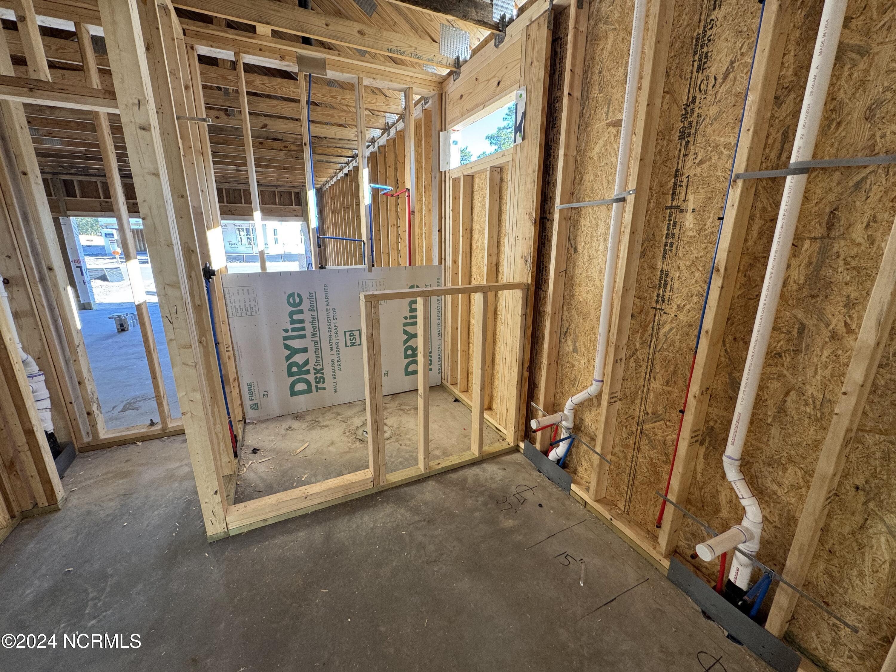 152 Coburn Court Property Photo 13