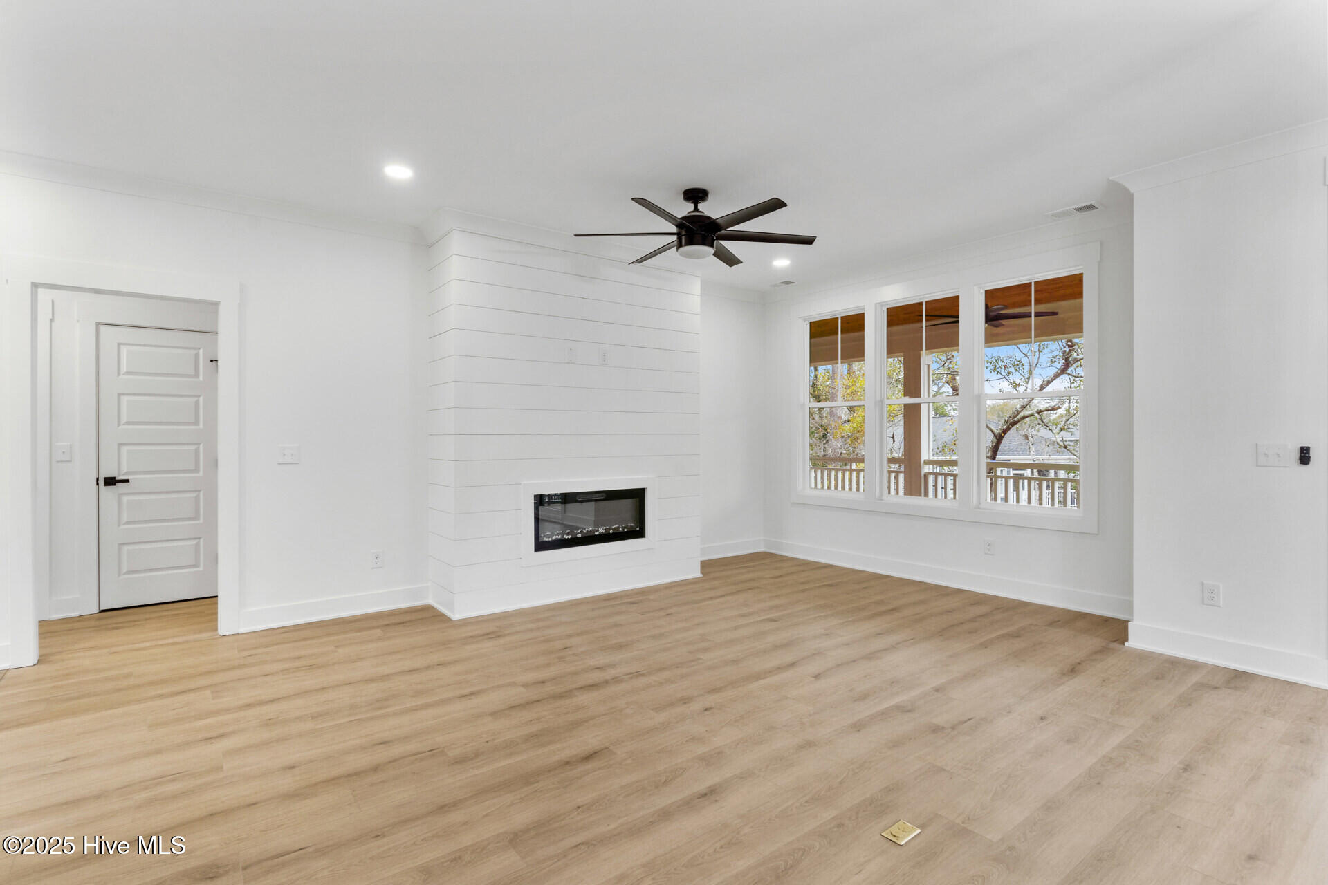 3004 W Oak Island Drive Property Photo 10