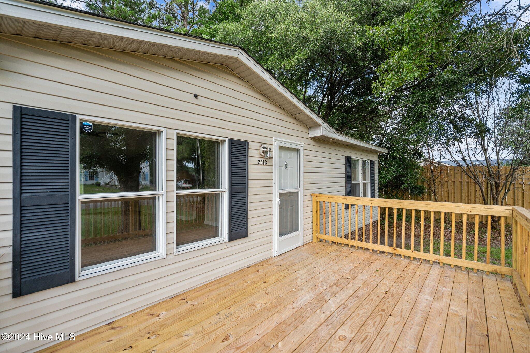 2813 Cindy Street Property Photo 4