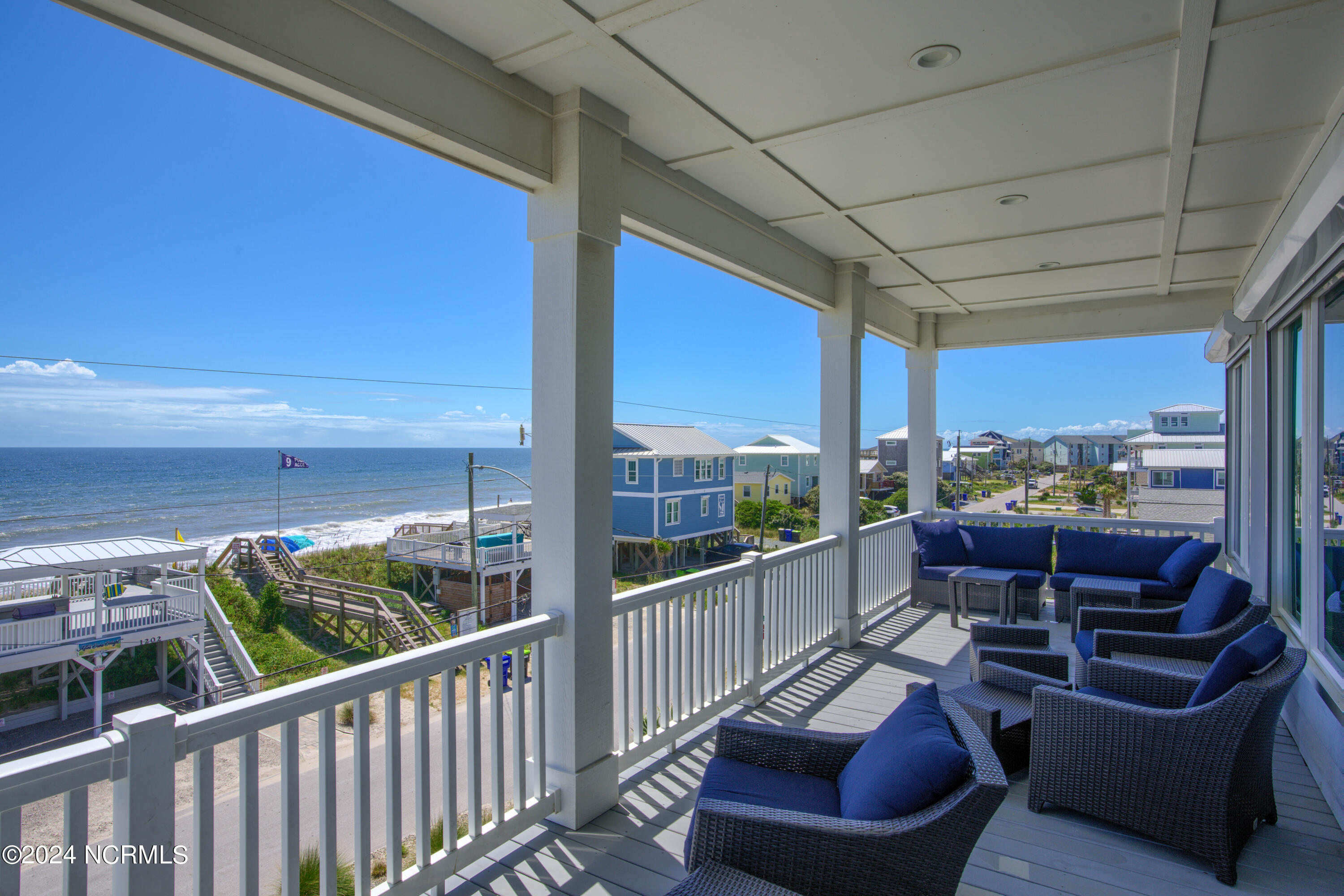 1201-1202 N Shore Drive Property Photo 17