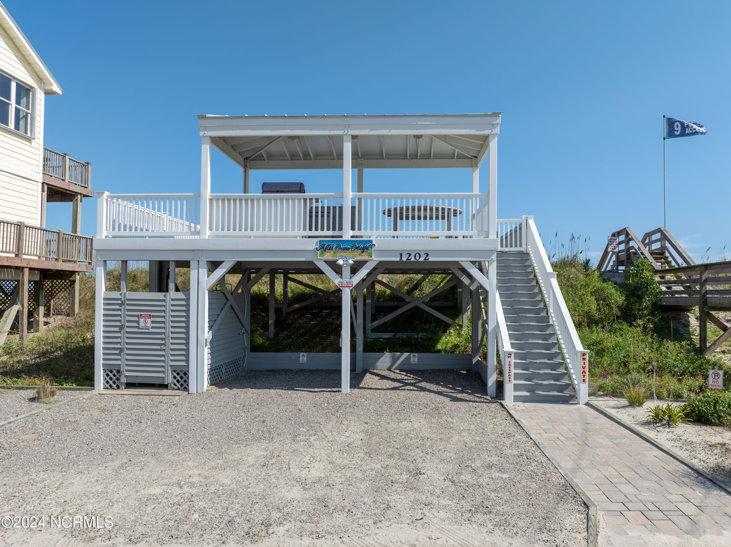 1201-1202 N Shore Drive Property Photo 22