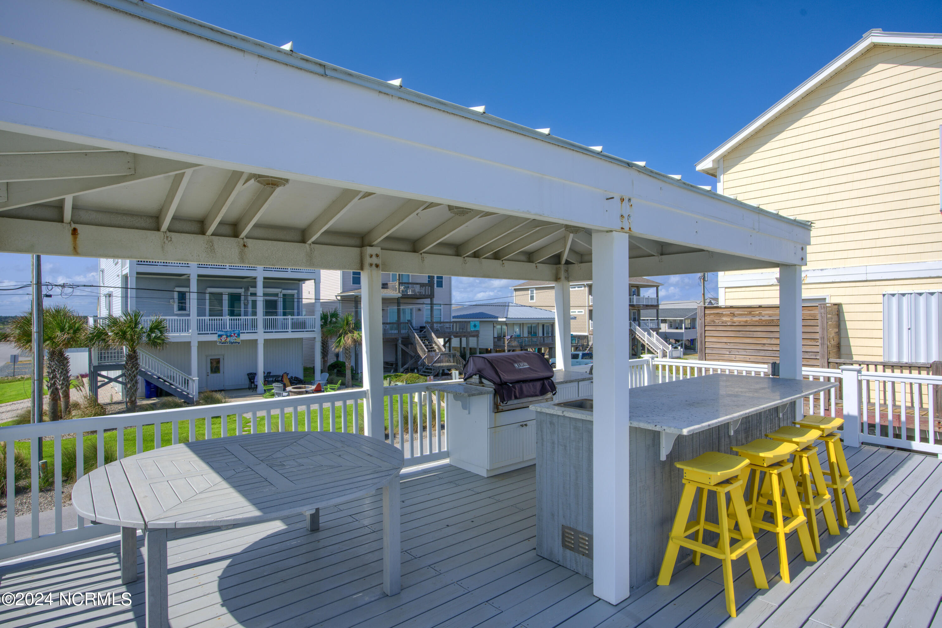 1201-1202 N Shore Drive Property Photo 25