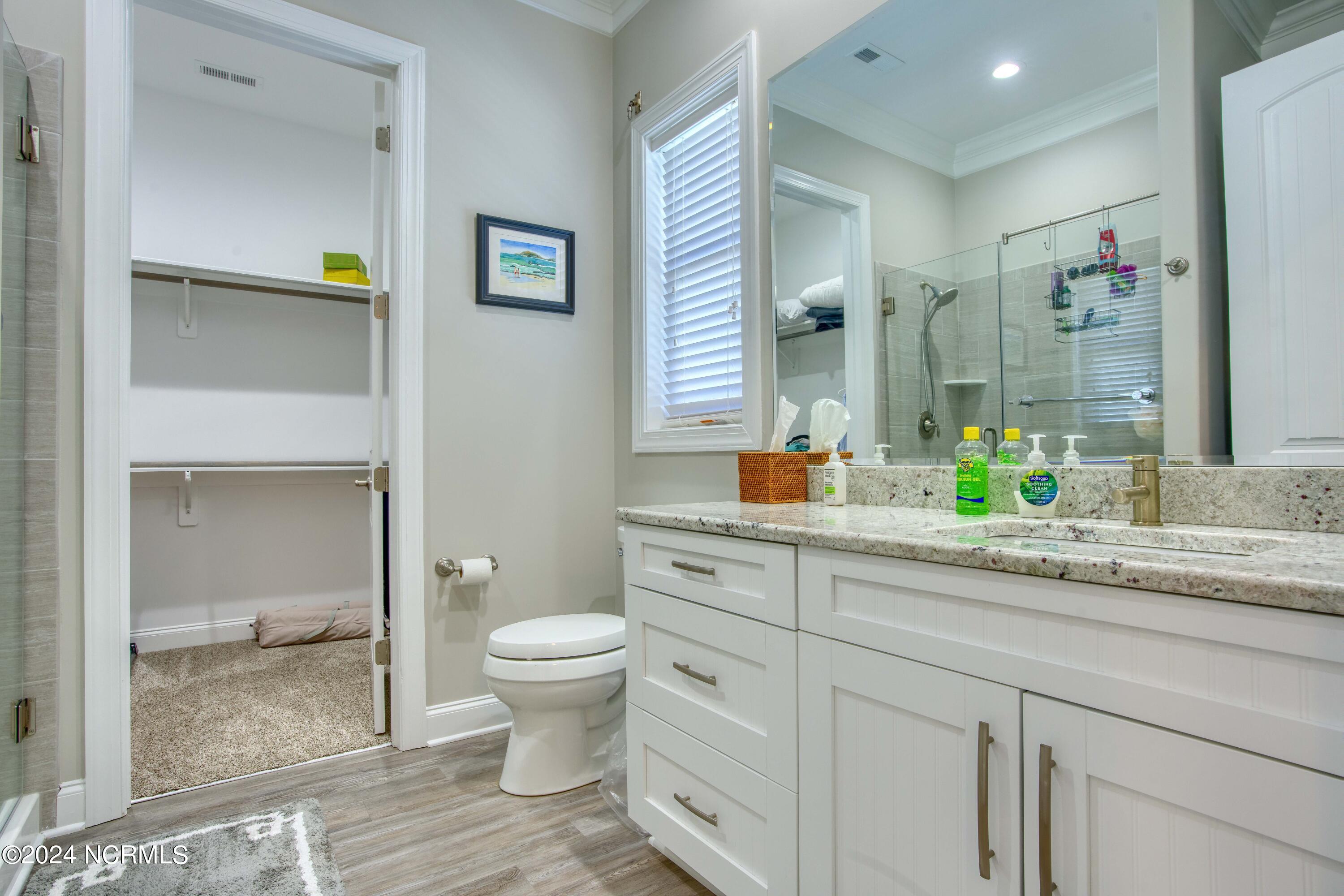 1201-1202 N Shore Drive Property Photo 69