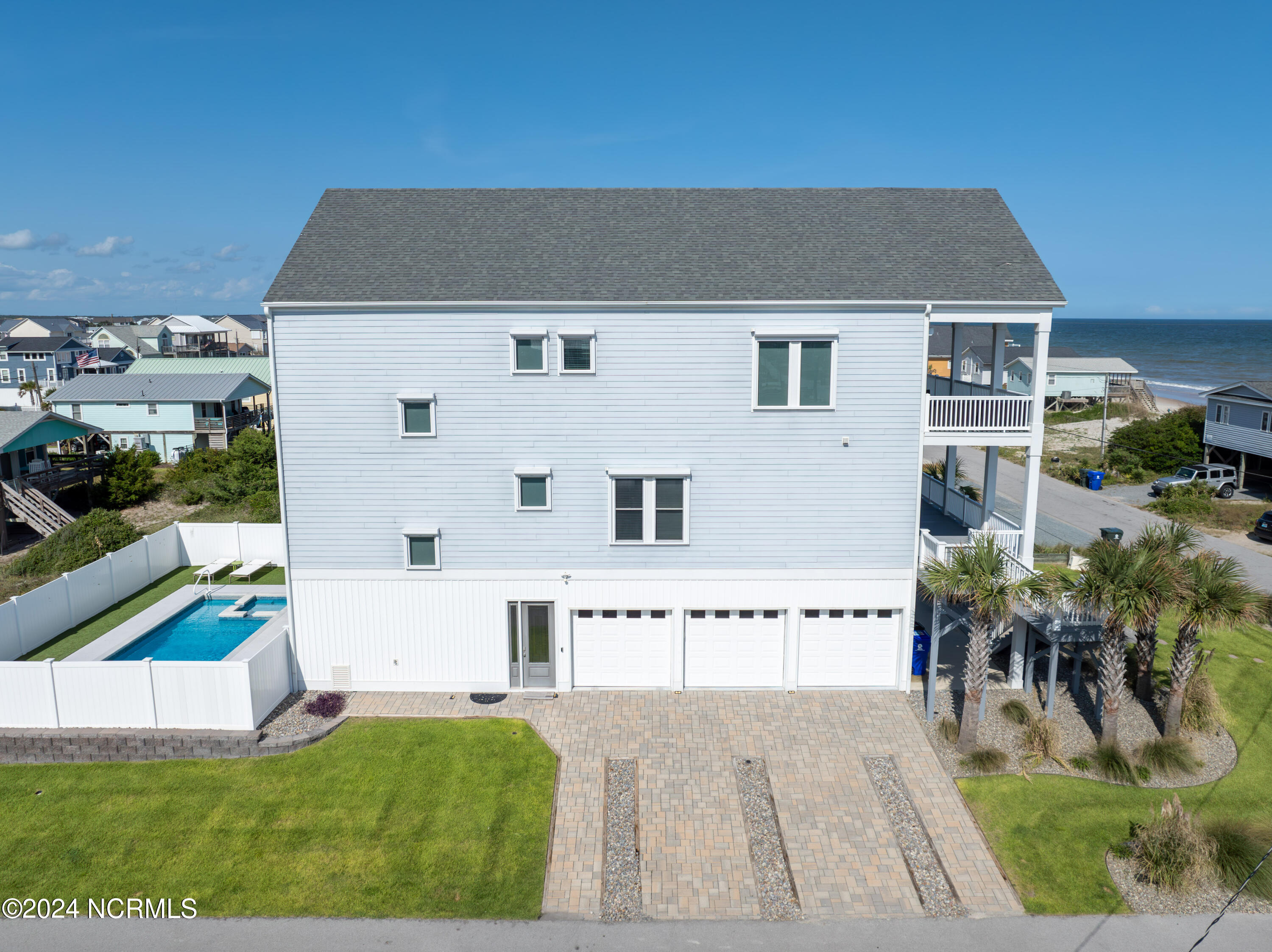 1201-1202 N Shore Drive Property Photo 75