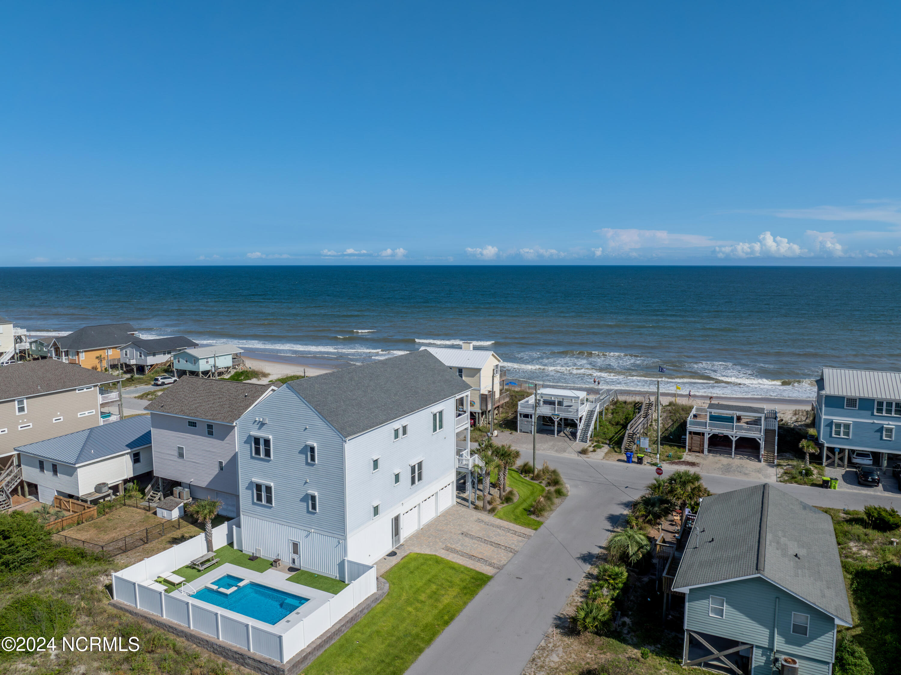 1201-1202 N Shore Drive Property Photo 81