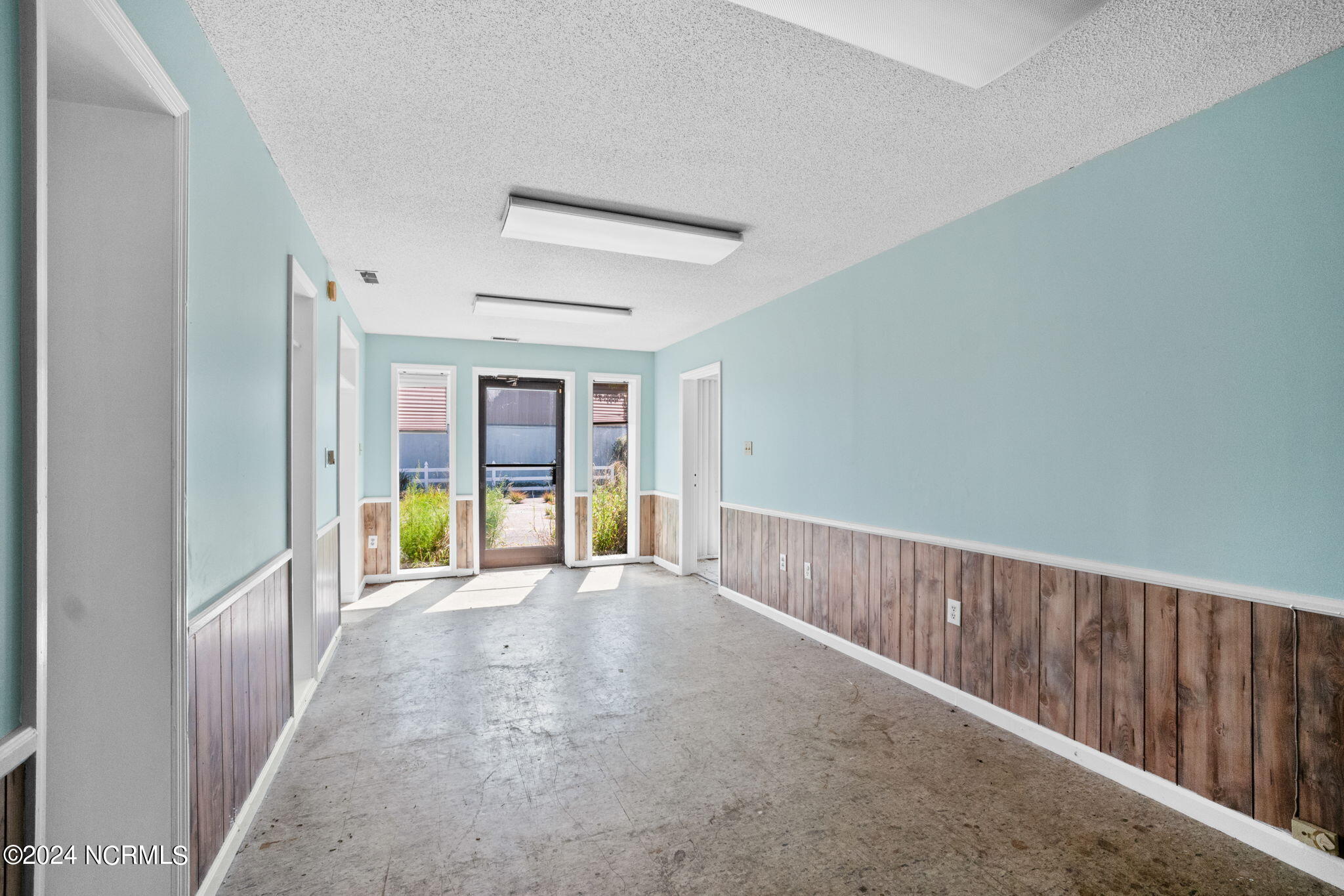 4593 Long Beach Road Property Photo 32