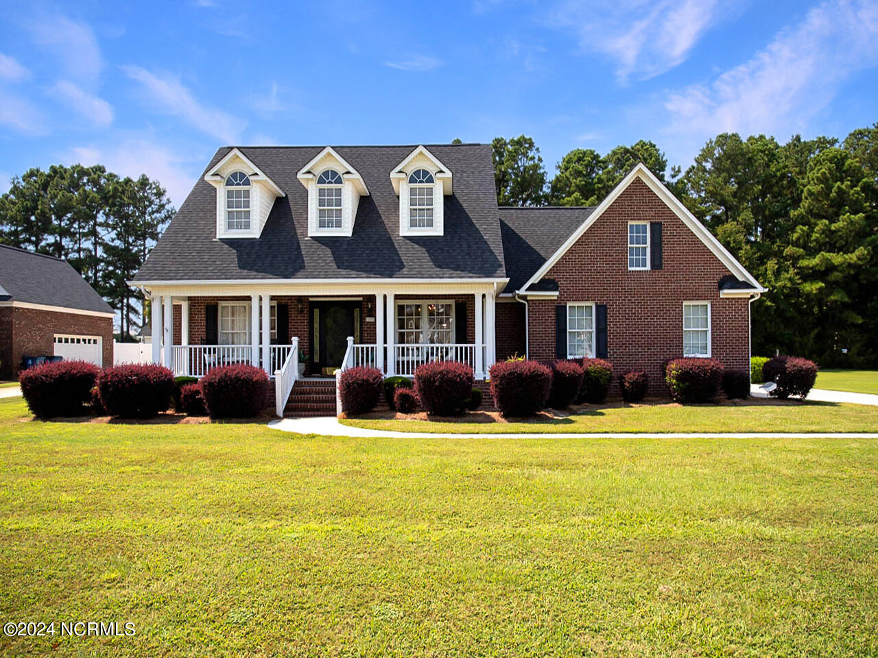 107 Knottingham Court Property Photo