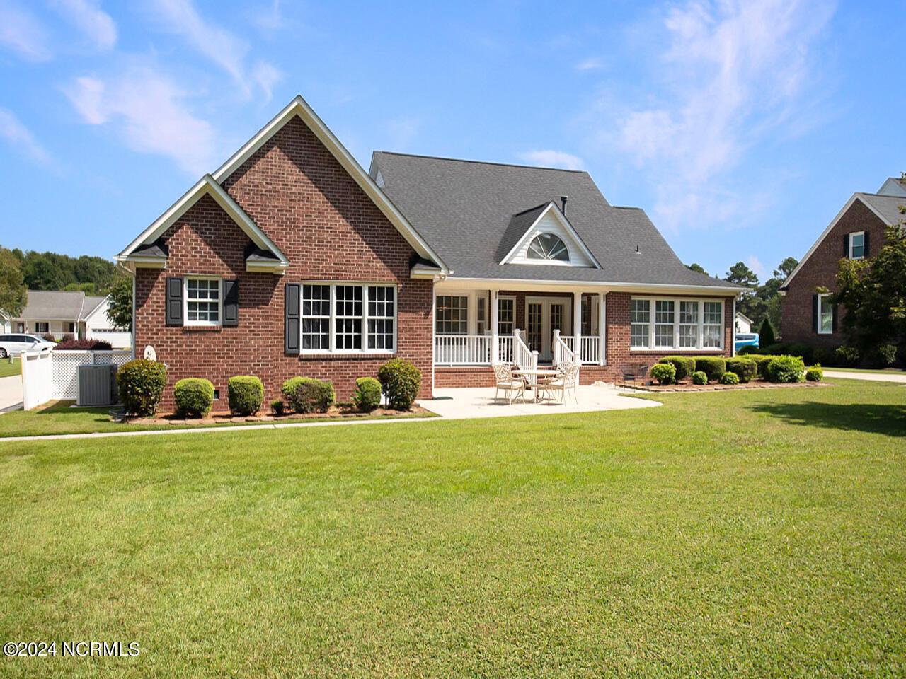 107 Knottingham Court Property Photo 5