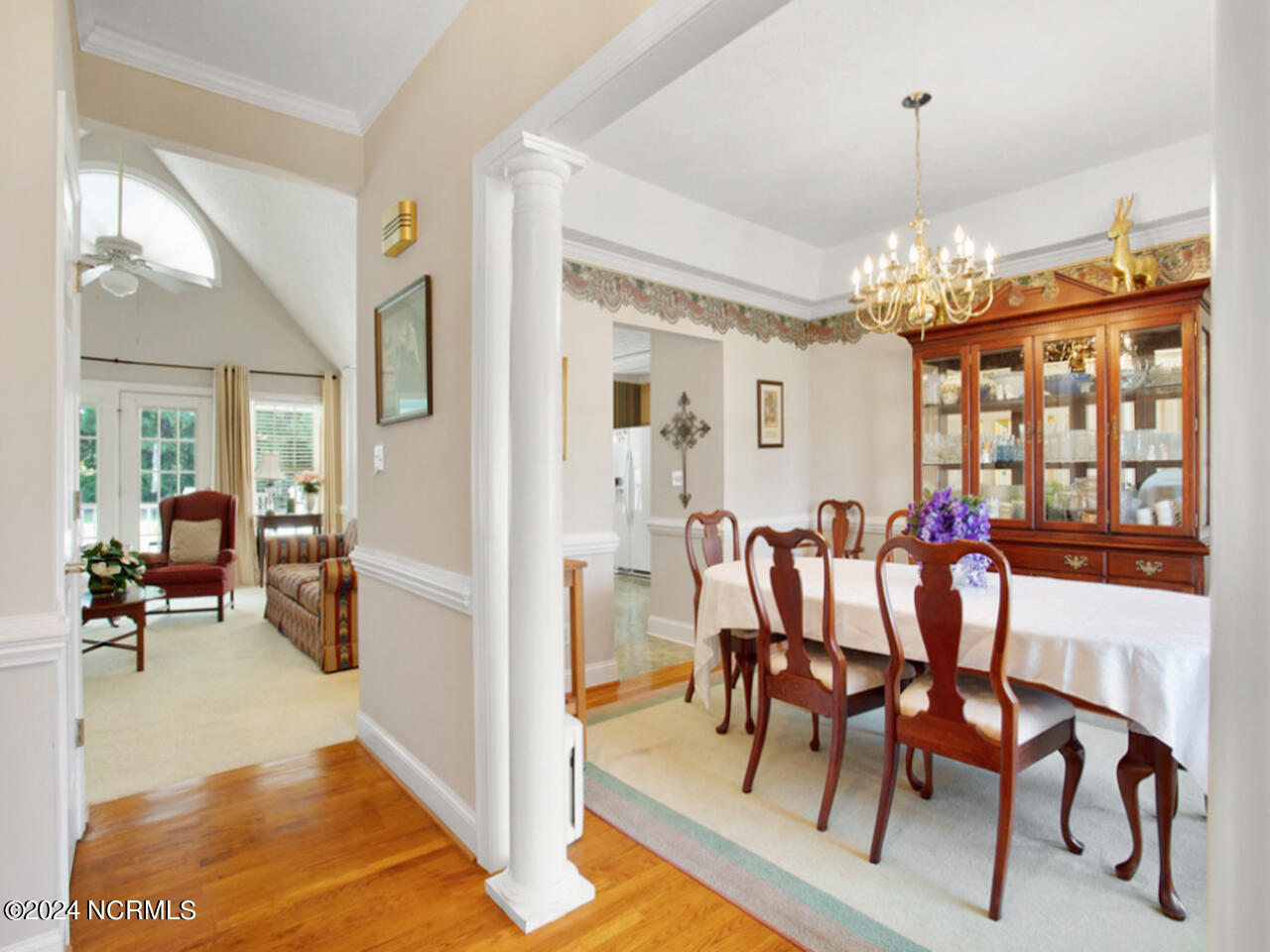 107 Knottingham Court Property Photo 8
