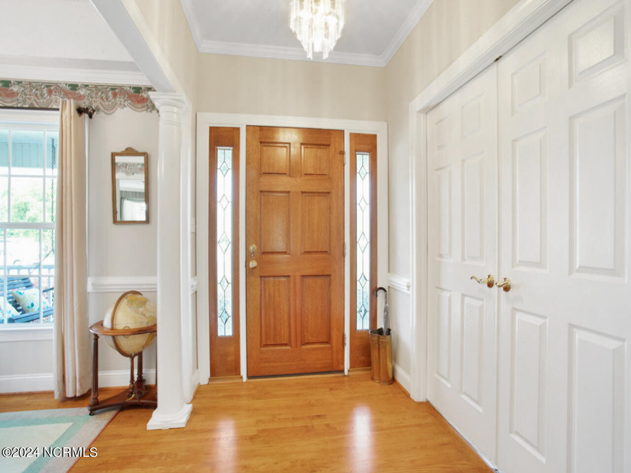 107 Knottingham Court Property Photo 9