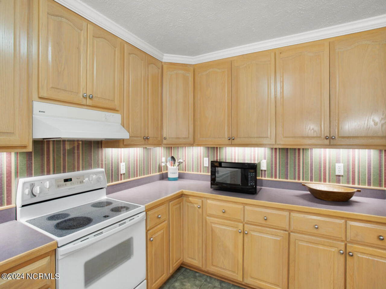 107 Knottingham Court Property Photo 18