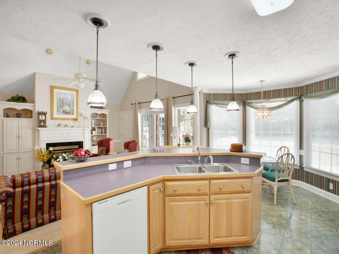 107 Knottingham Court Property Photo 19