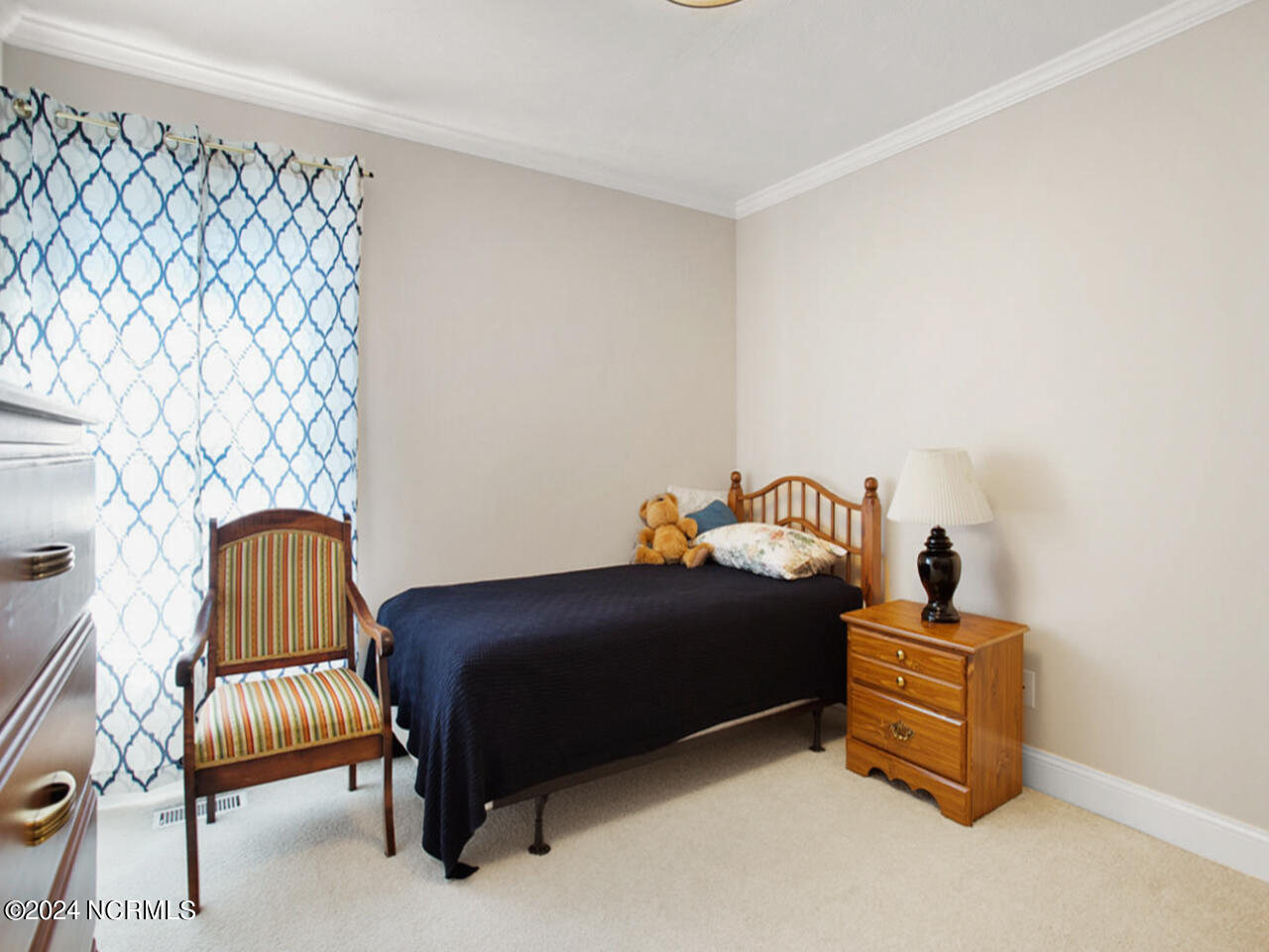 107 Knottingham Court Property Photo 28