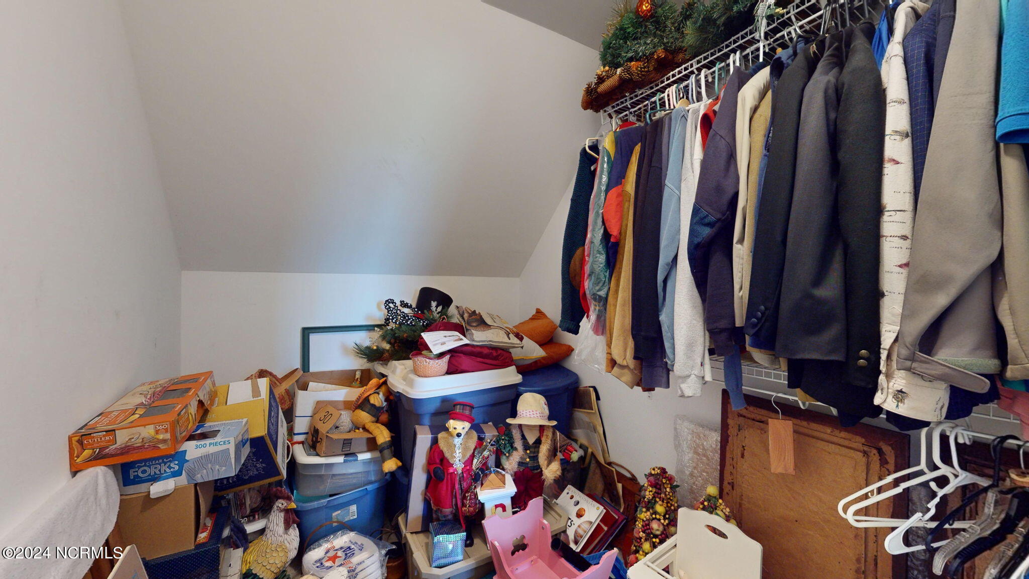 255 Oak Road Property Photo 25