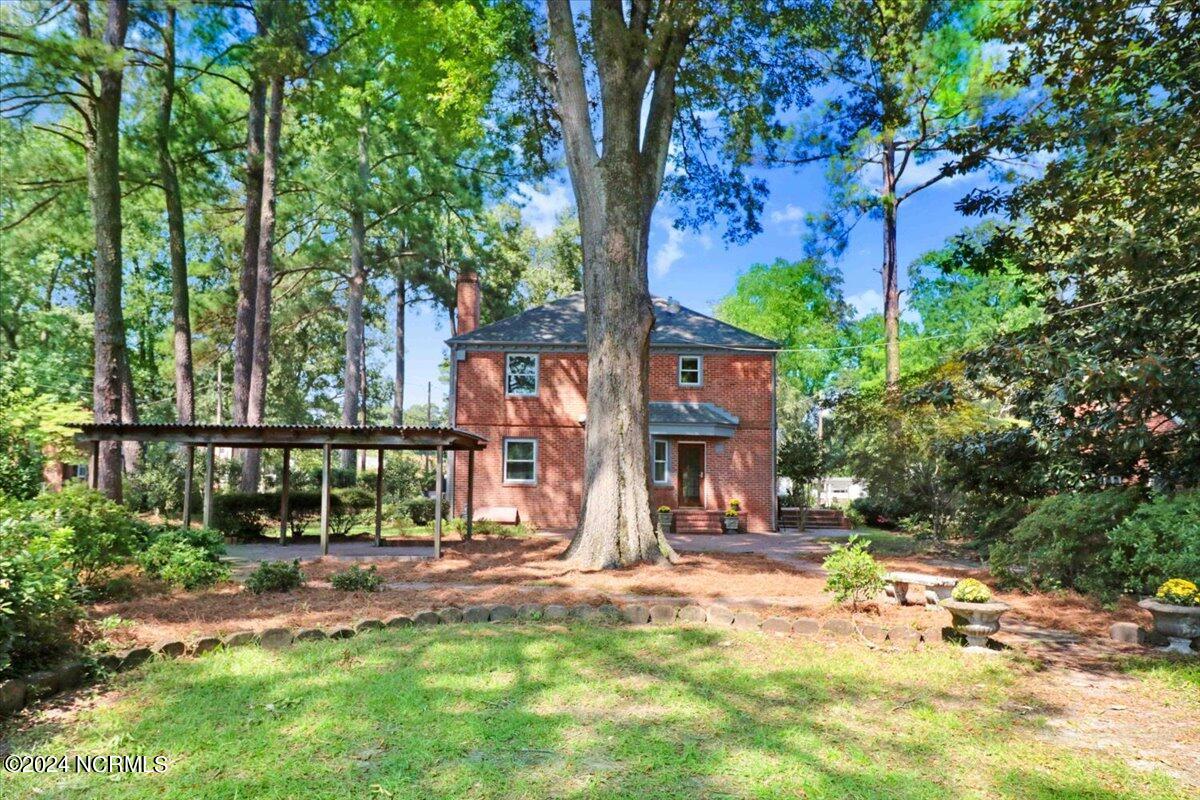 1102 Laurel Street Property Photo 10