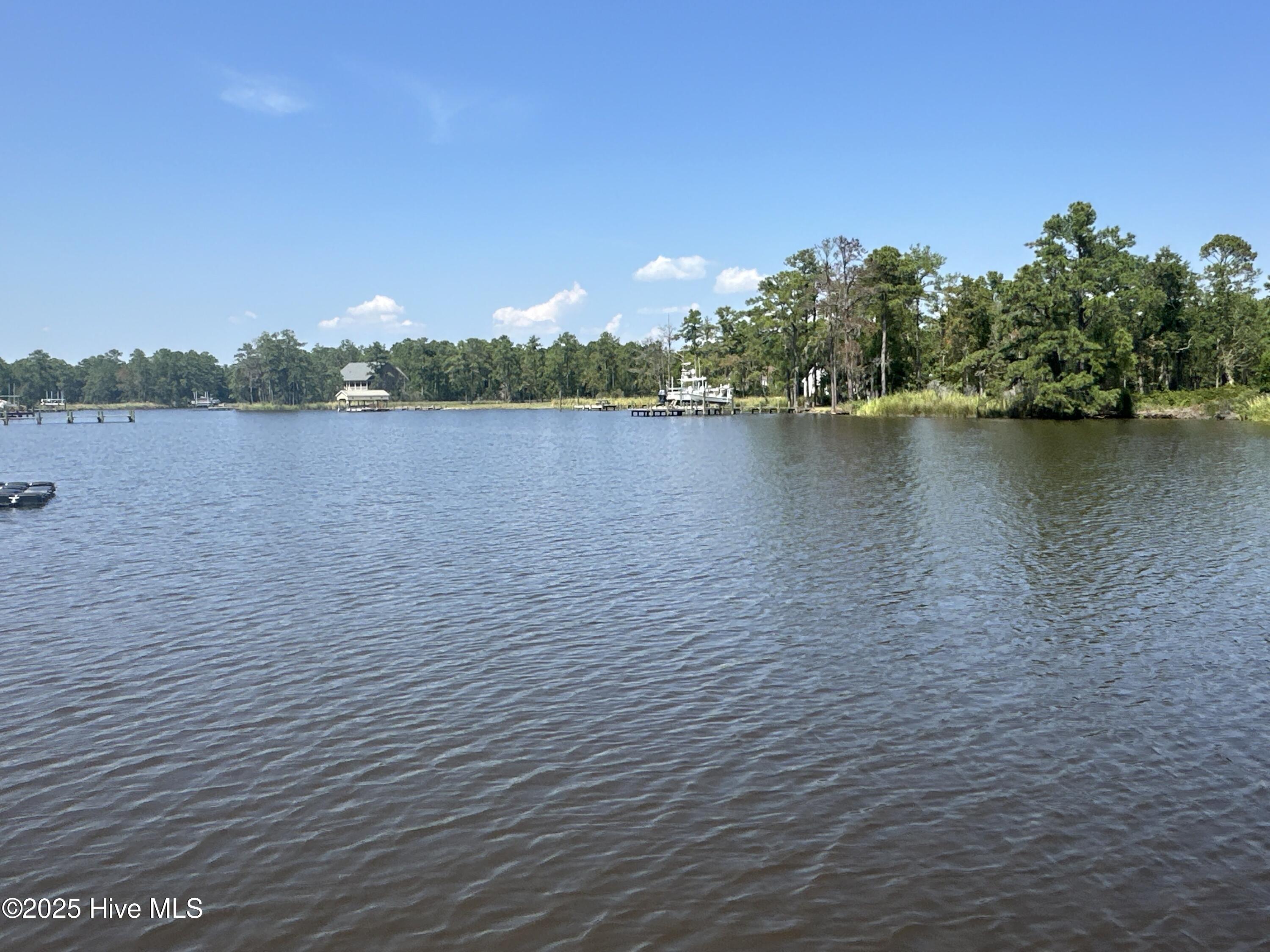 141 Seaview Court Property Photo 21