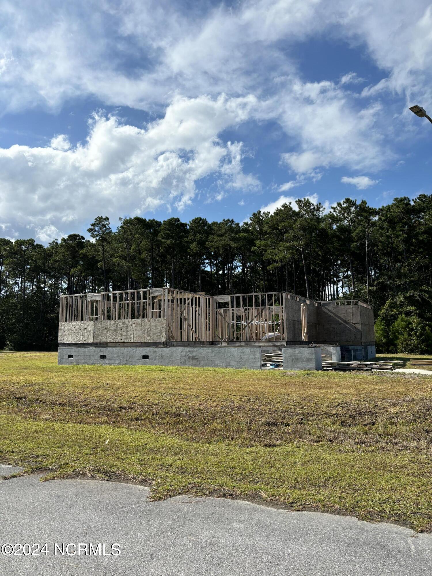 201 Thompson Field Circle Property Photo 2