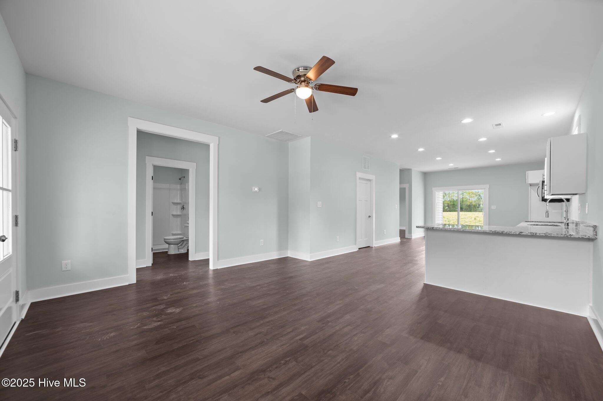 325 Buck Lane Property Photo 11