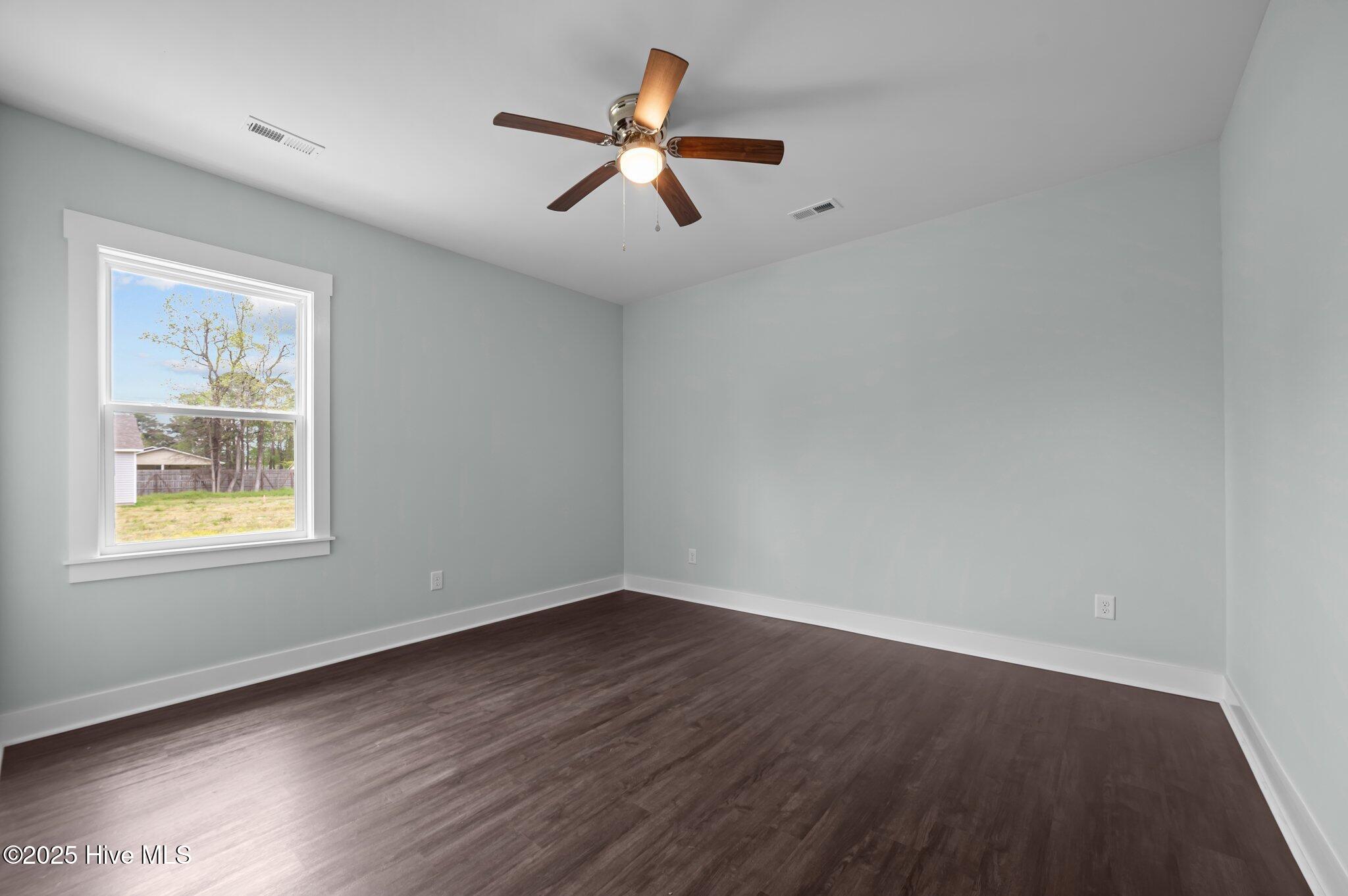 325 Buck Lane Property Photo 20