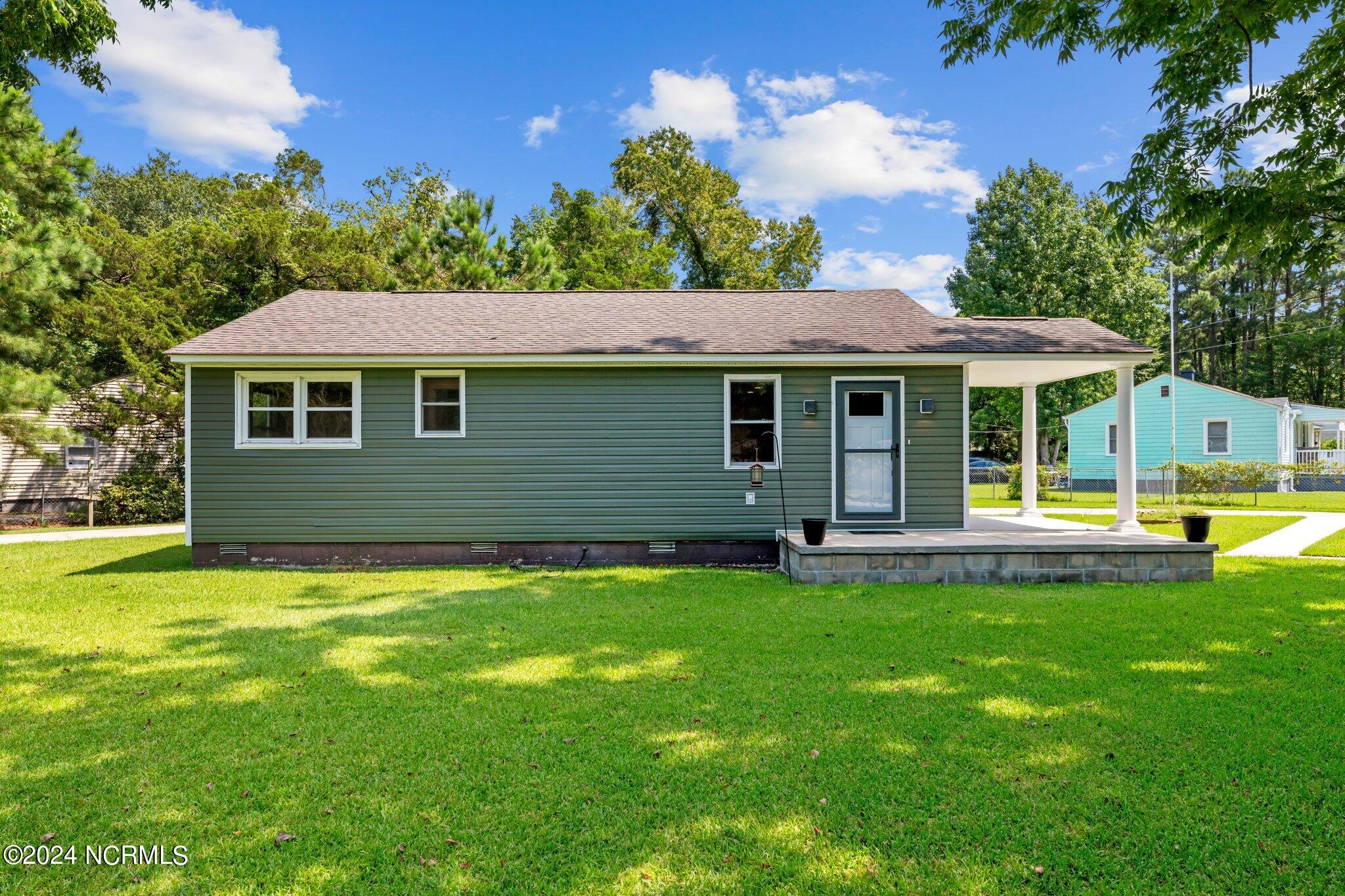 1108 Newton Drive Property Photo 1
