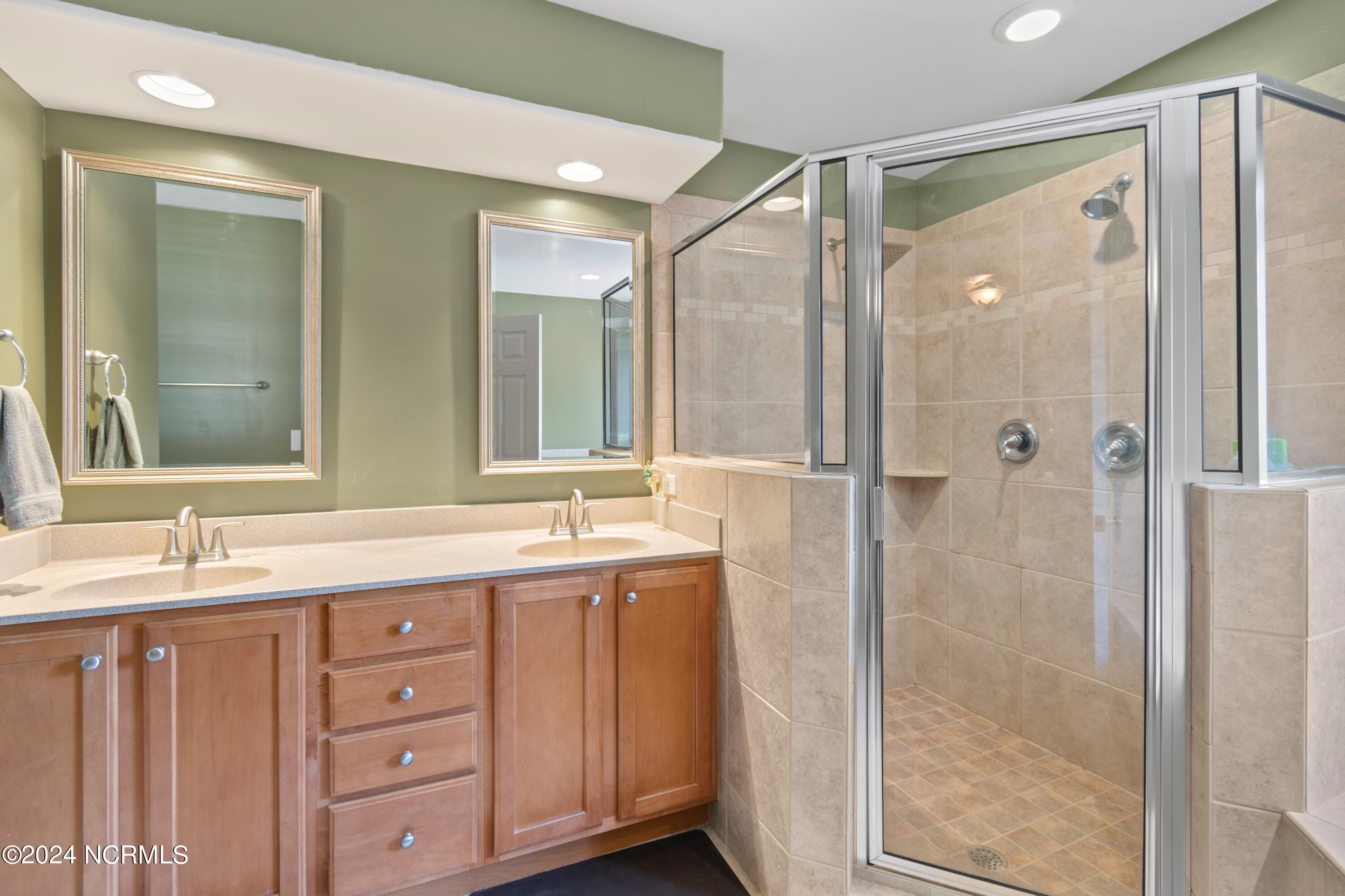1109 Cloverdale Court Property Photo 30