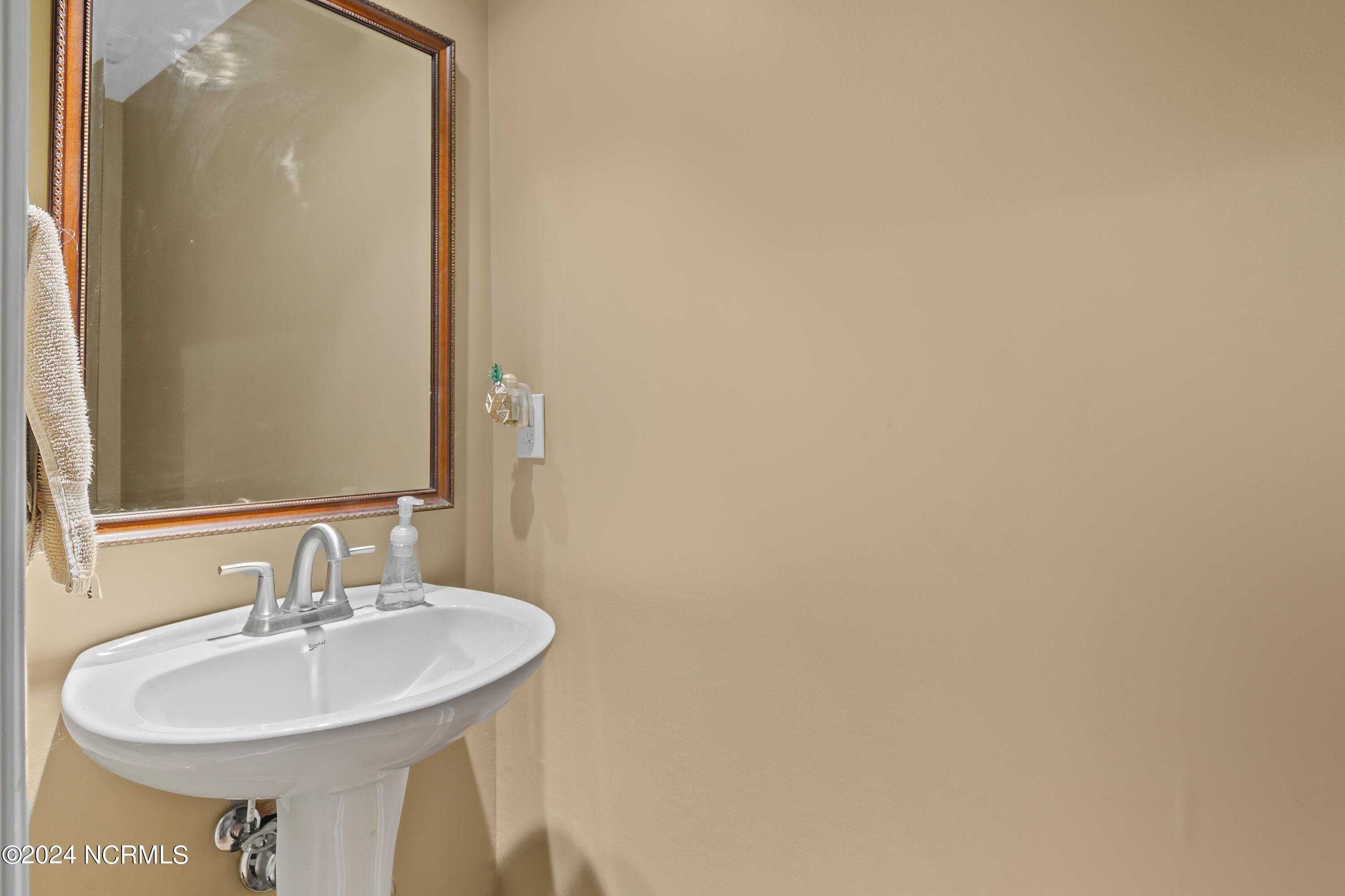 1109 Cloverdale Court Property Photo 39