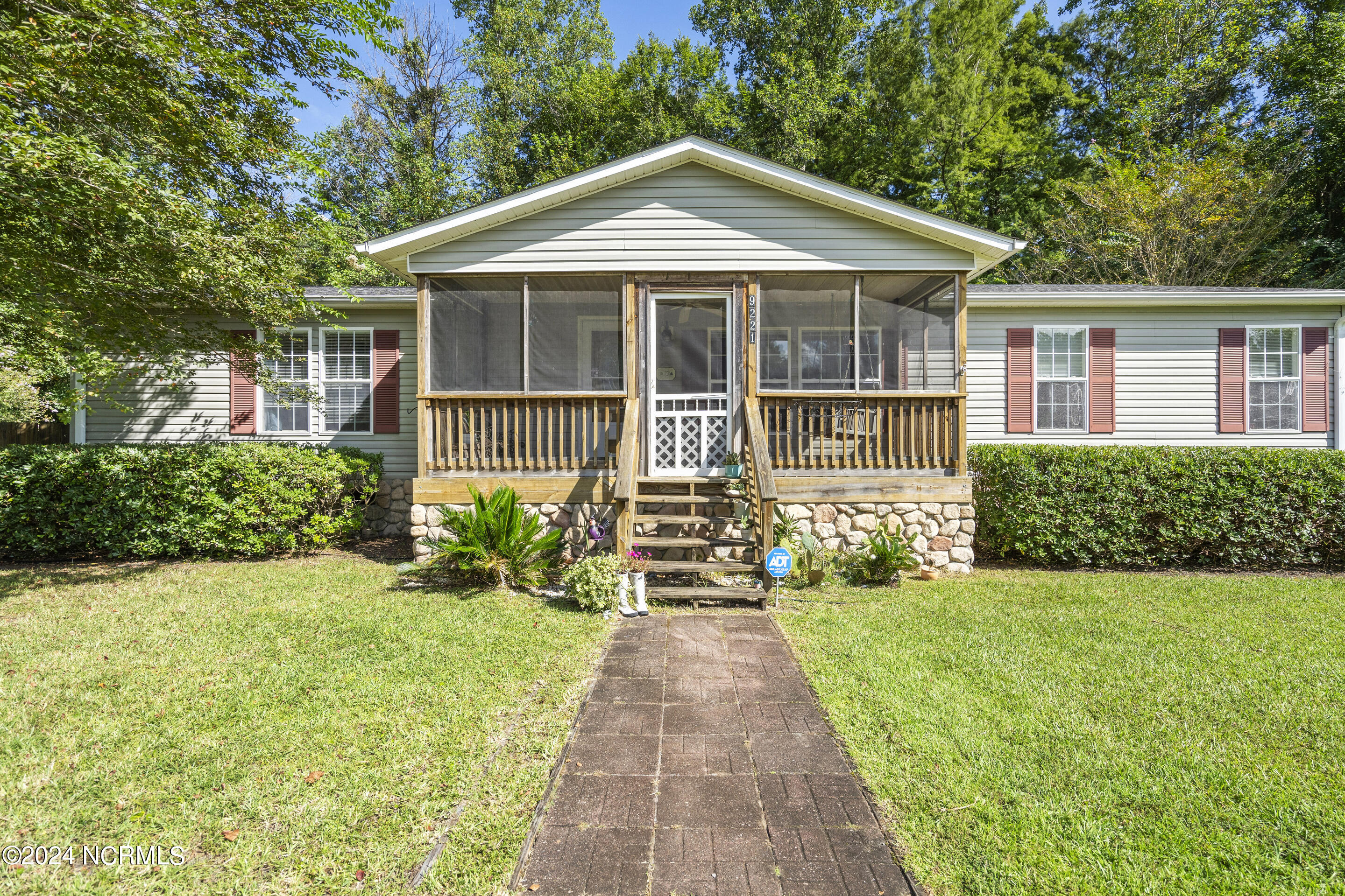 9221 Highland Hills Drive Property Photo 1