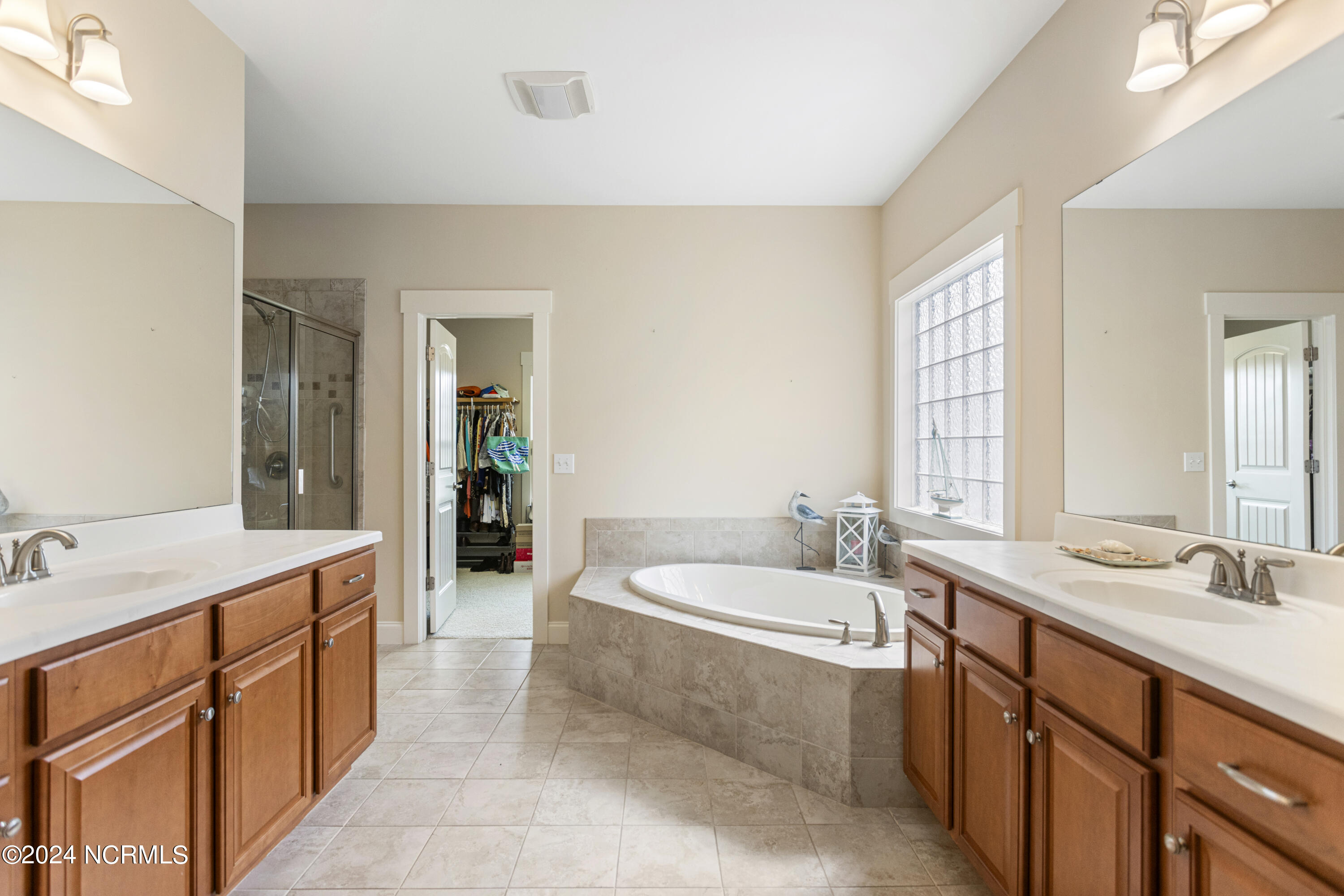4132 Skeffington Court Property Photo 24