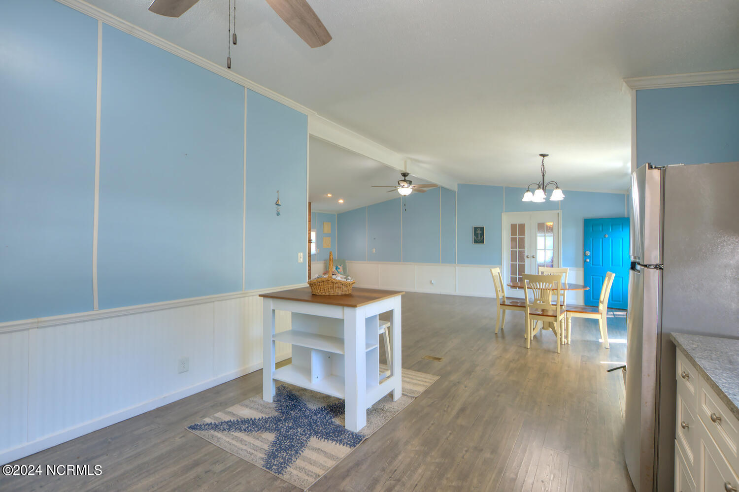 4225 Main Sail Street Property Photo 14