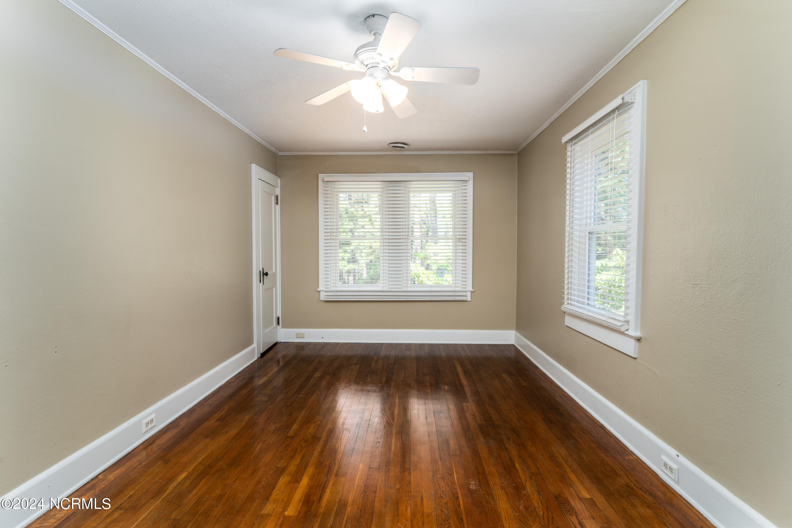 195 S Ridge Street Property Photo 17