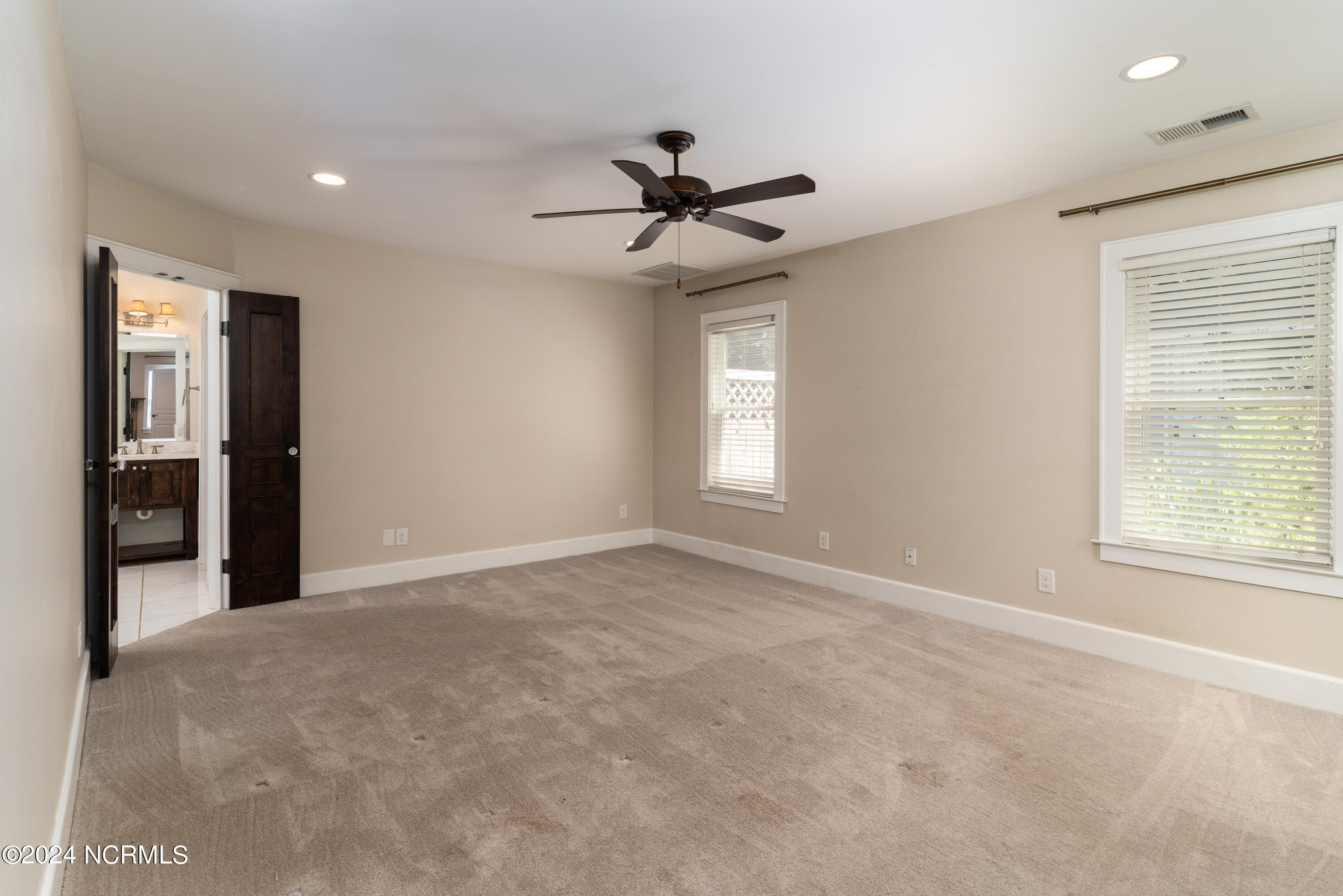 195 S Ridge Street Property Photo 19