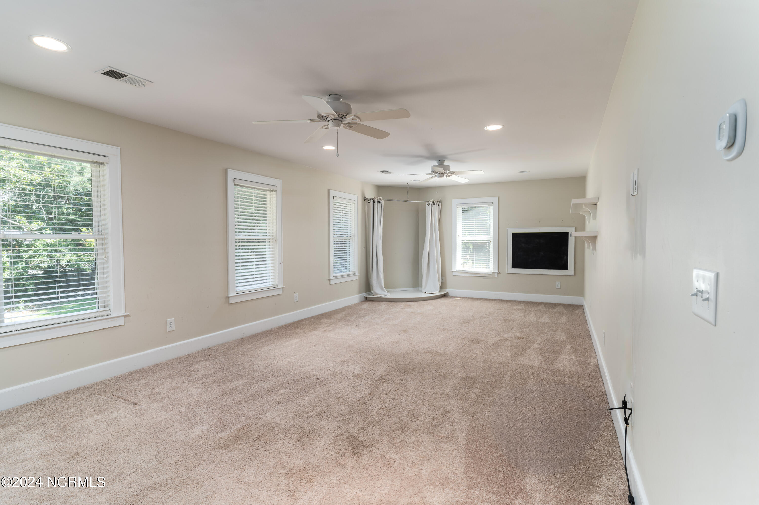 195 S Ridge Street Property Photo 27