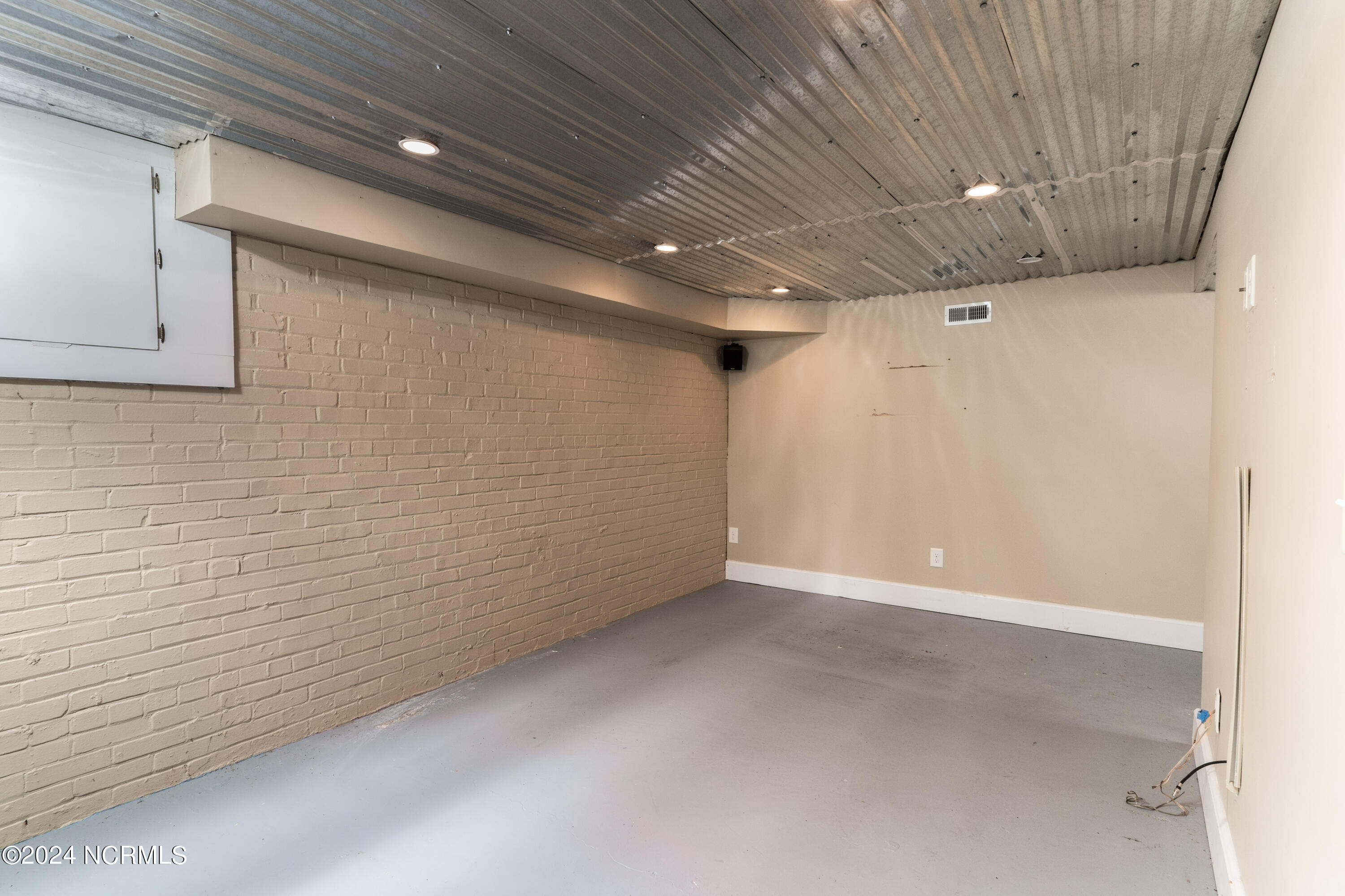 195 S Ridge Street Property Photo 36
