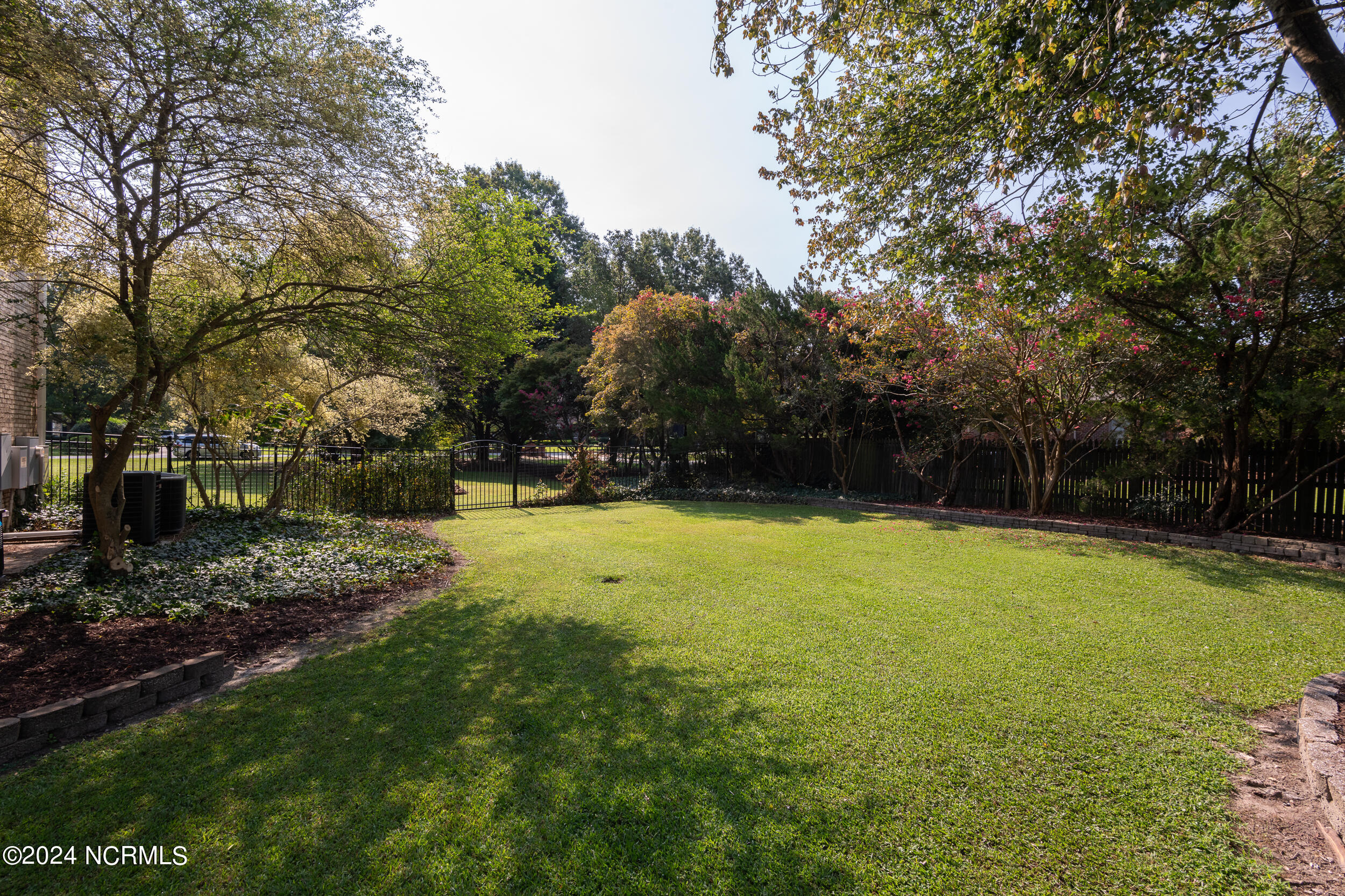 4104 Sterling Trace Drive Property Photo 6