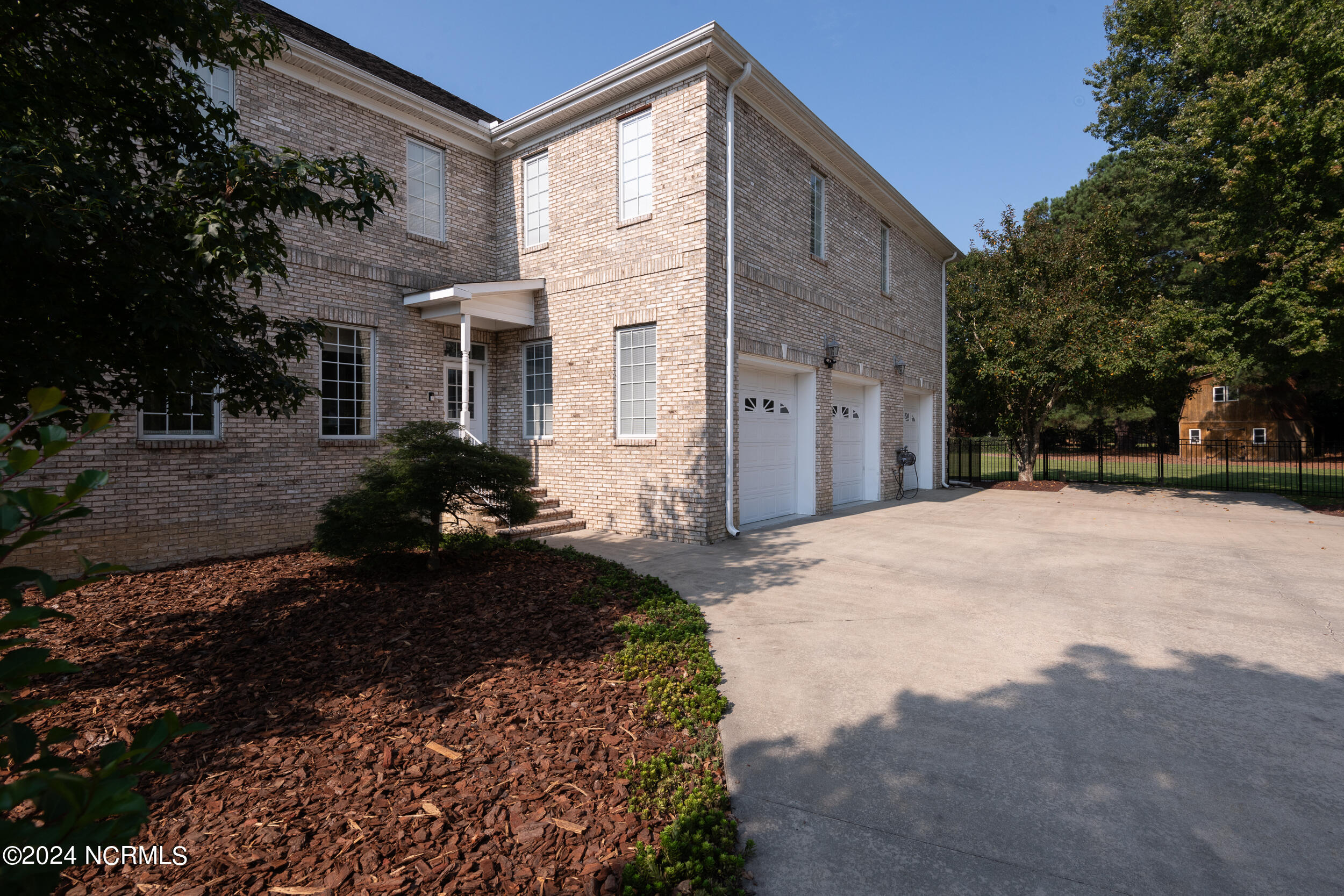 4104 Sterling Trace Drive Property Photo 94