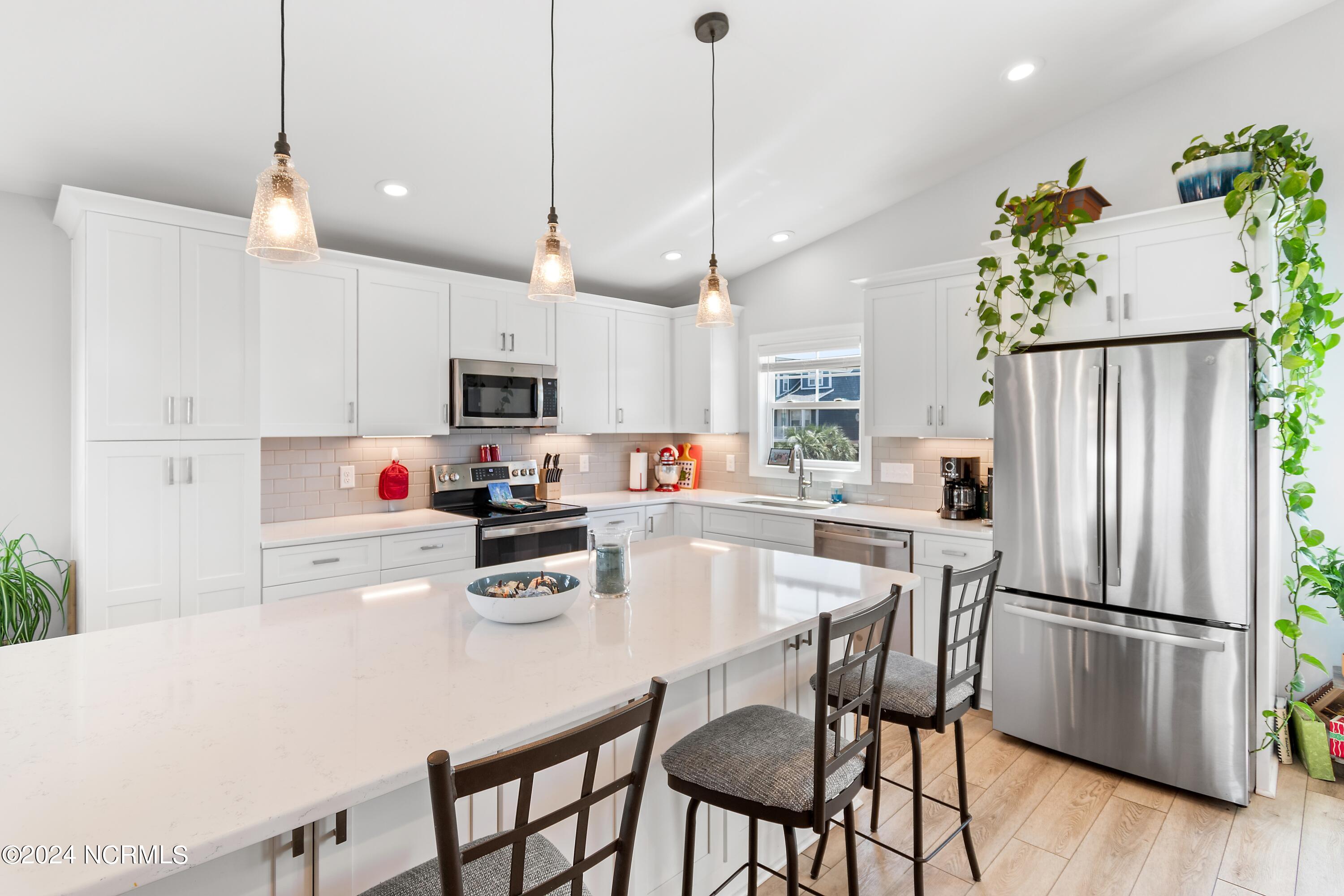 518 Ocean Boulevard Property Photo 12