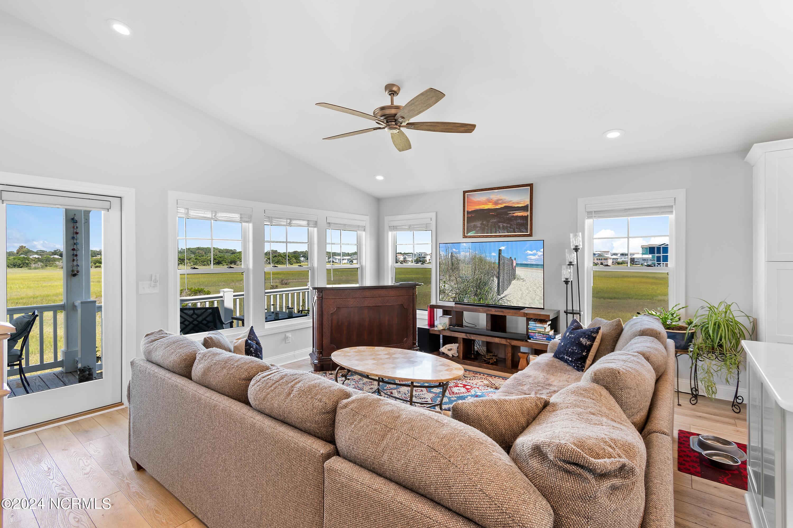 518 Ocean Boulevard Property Photo 19