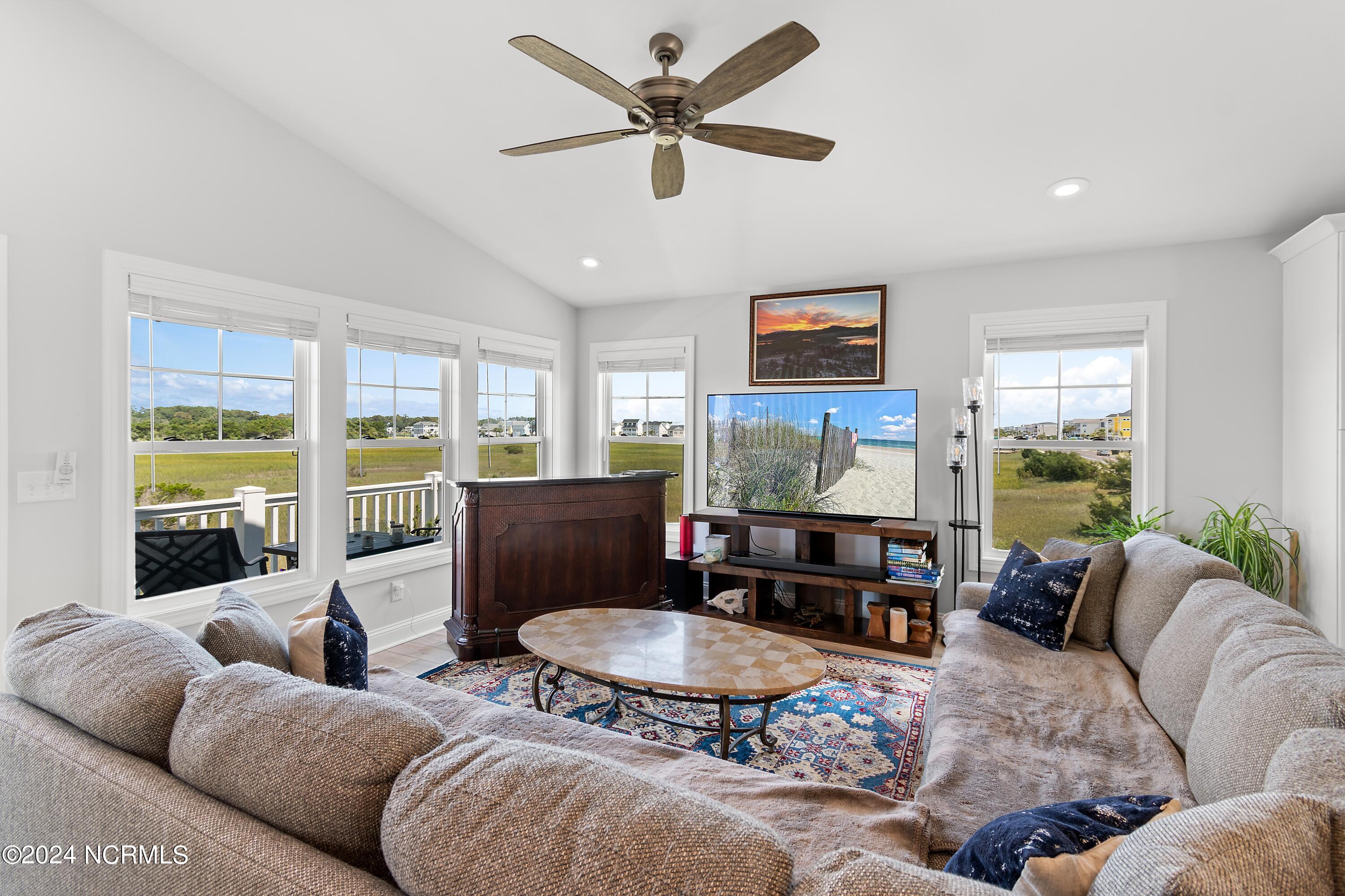 518 Ocean Boulevard Property Photo 21