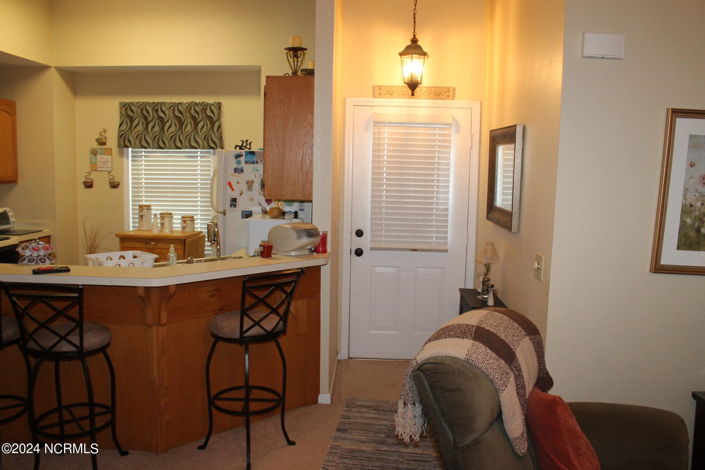 1050 Valley Drive Property Photo 12