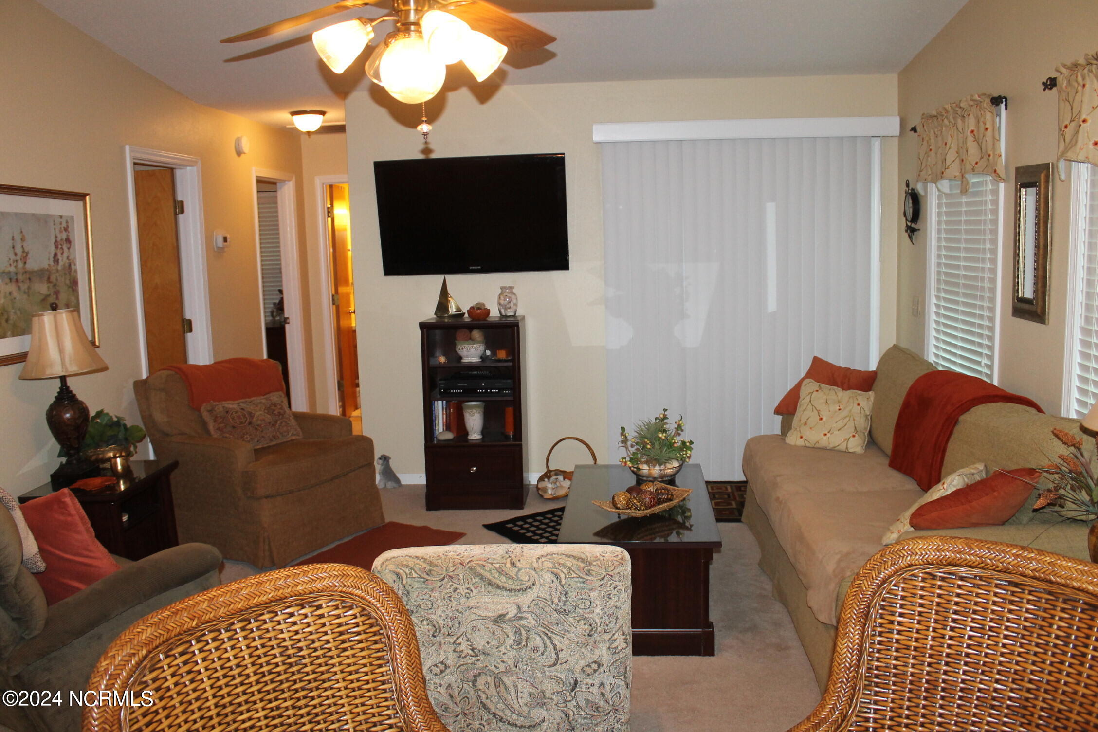 1050 Valley Drive Property Photo 14