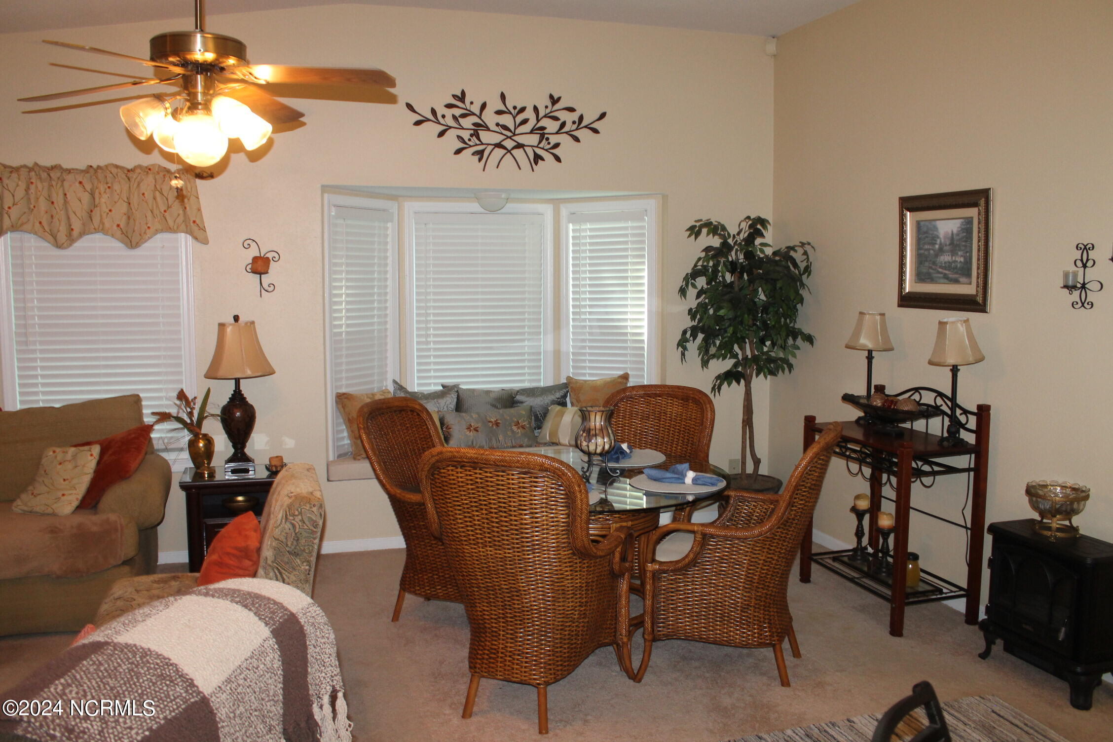 1050 Valley Drive Property Photo 15
