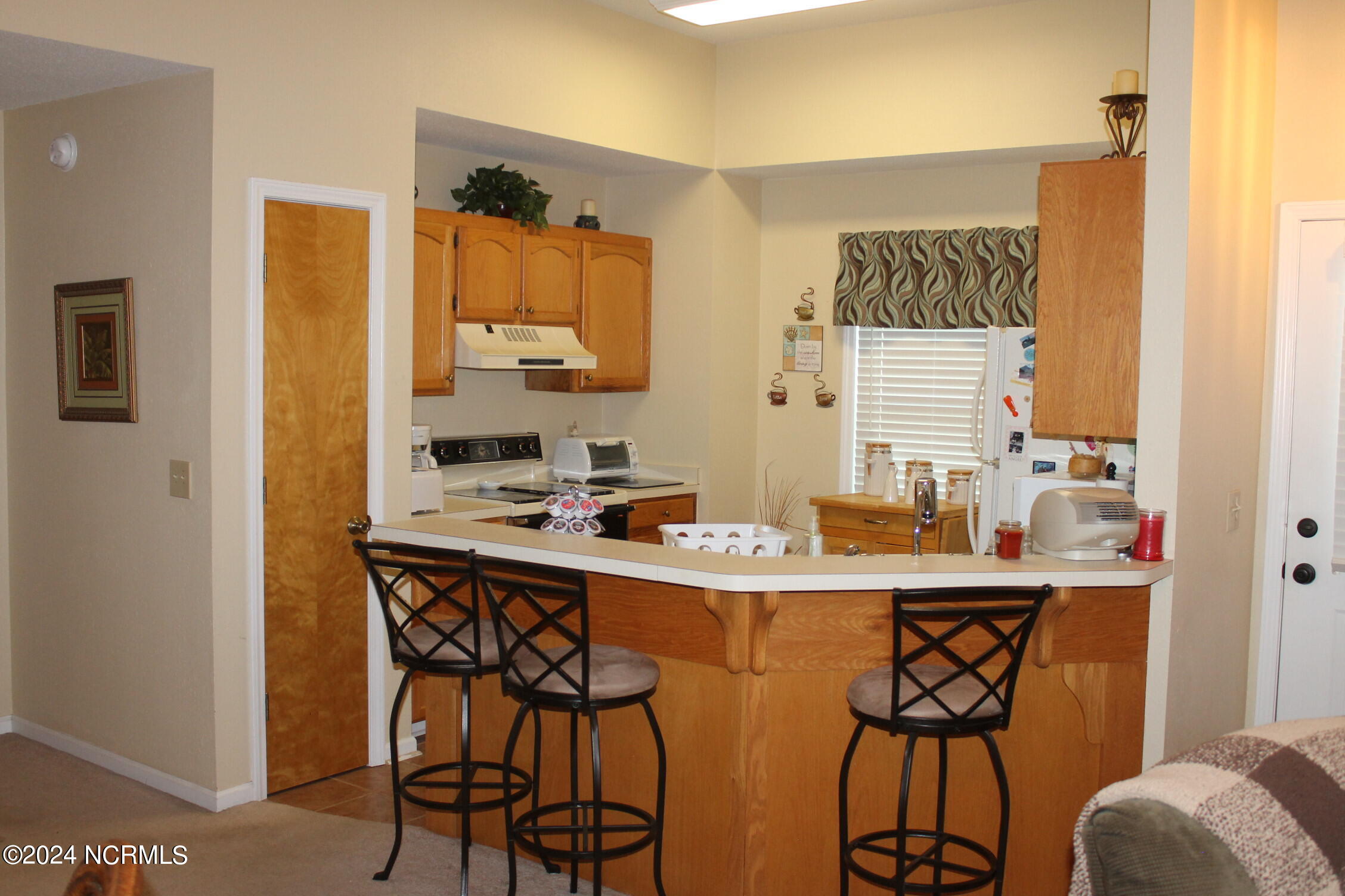 1050 Valley Drive Property Photo 18