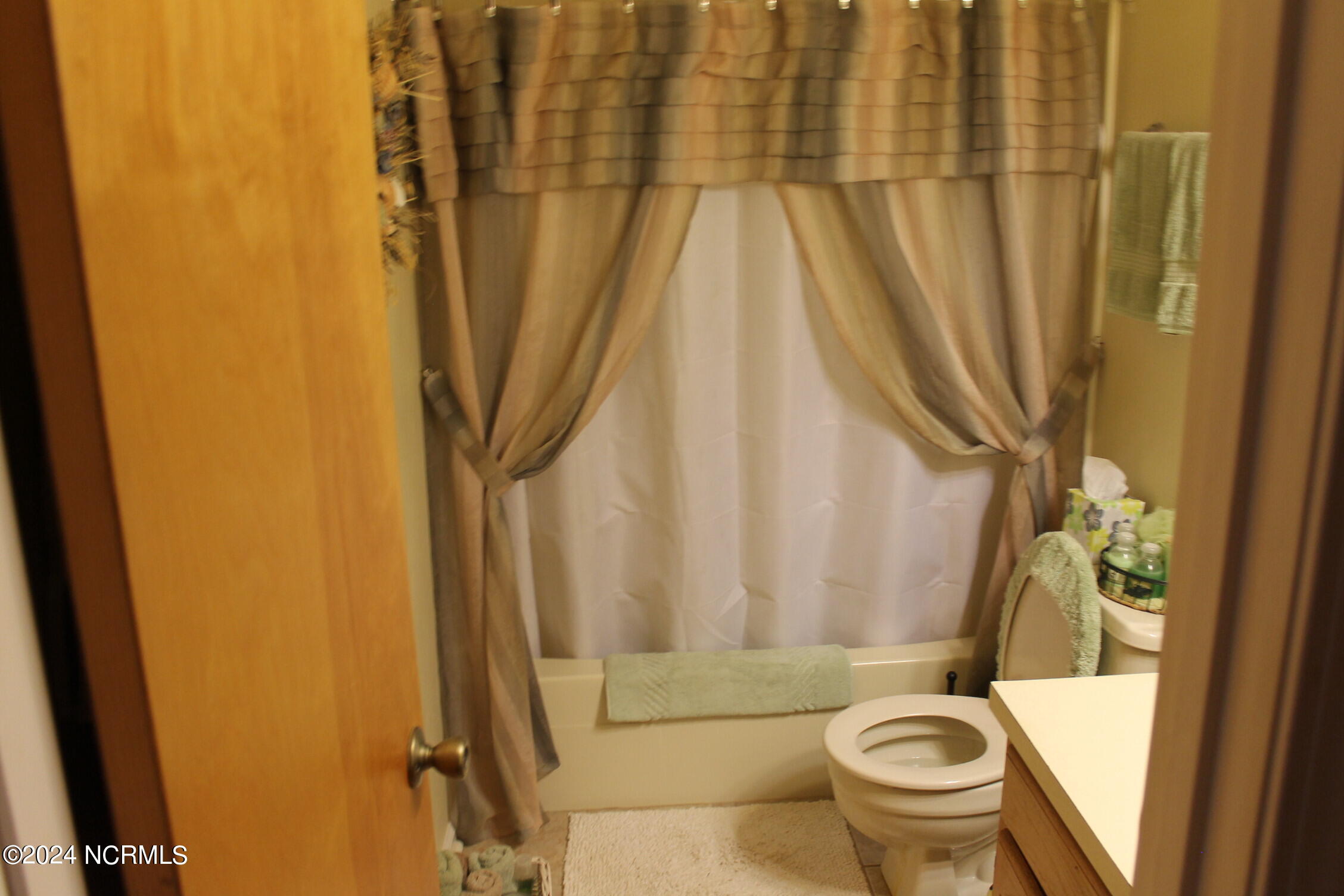 1050 Valley Drive Property Photo 28