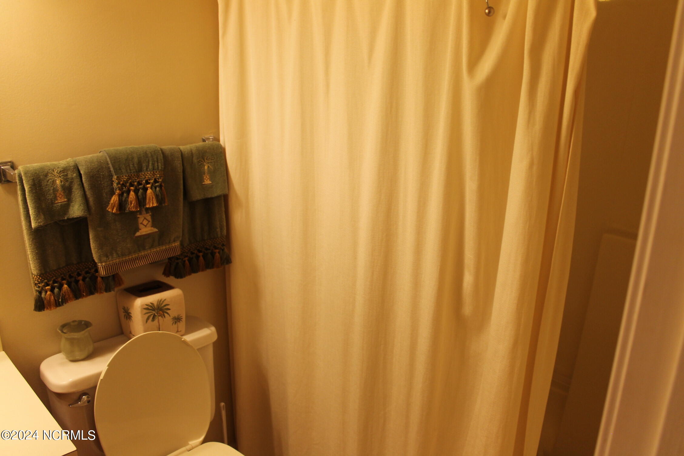 1050 Valley Drive Property Photo 38