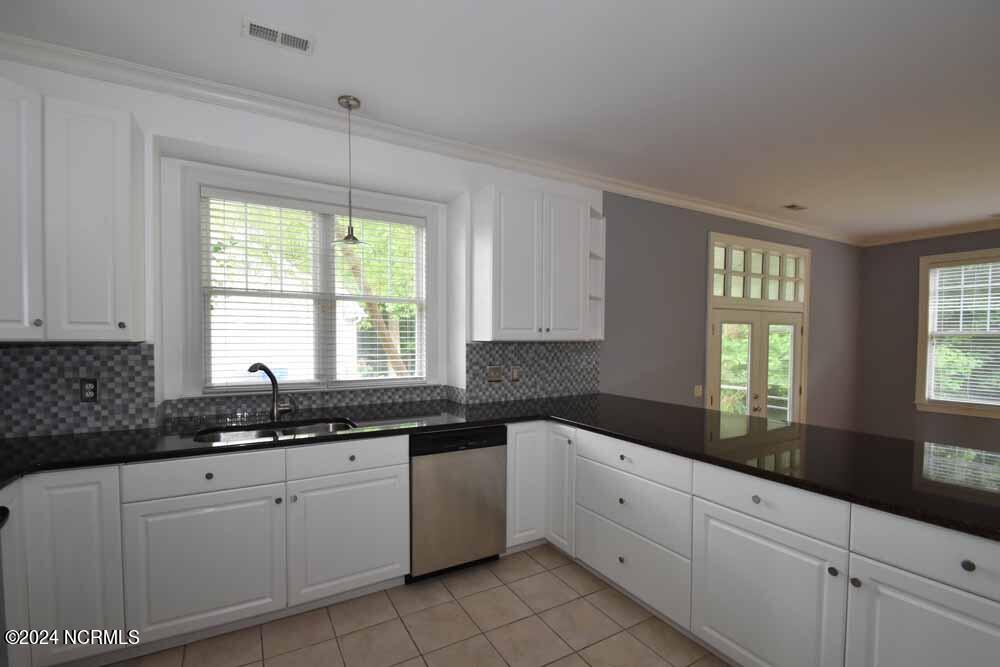 3608 Willow Run Drive Property Photo 7