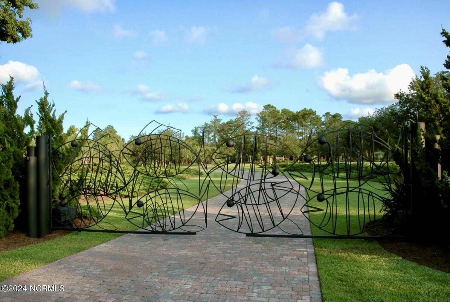 7422 Sea Lilly Lane Property Photo 6